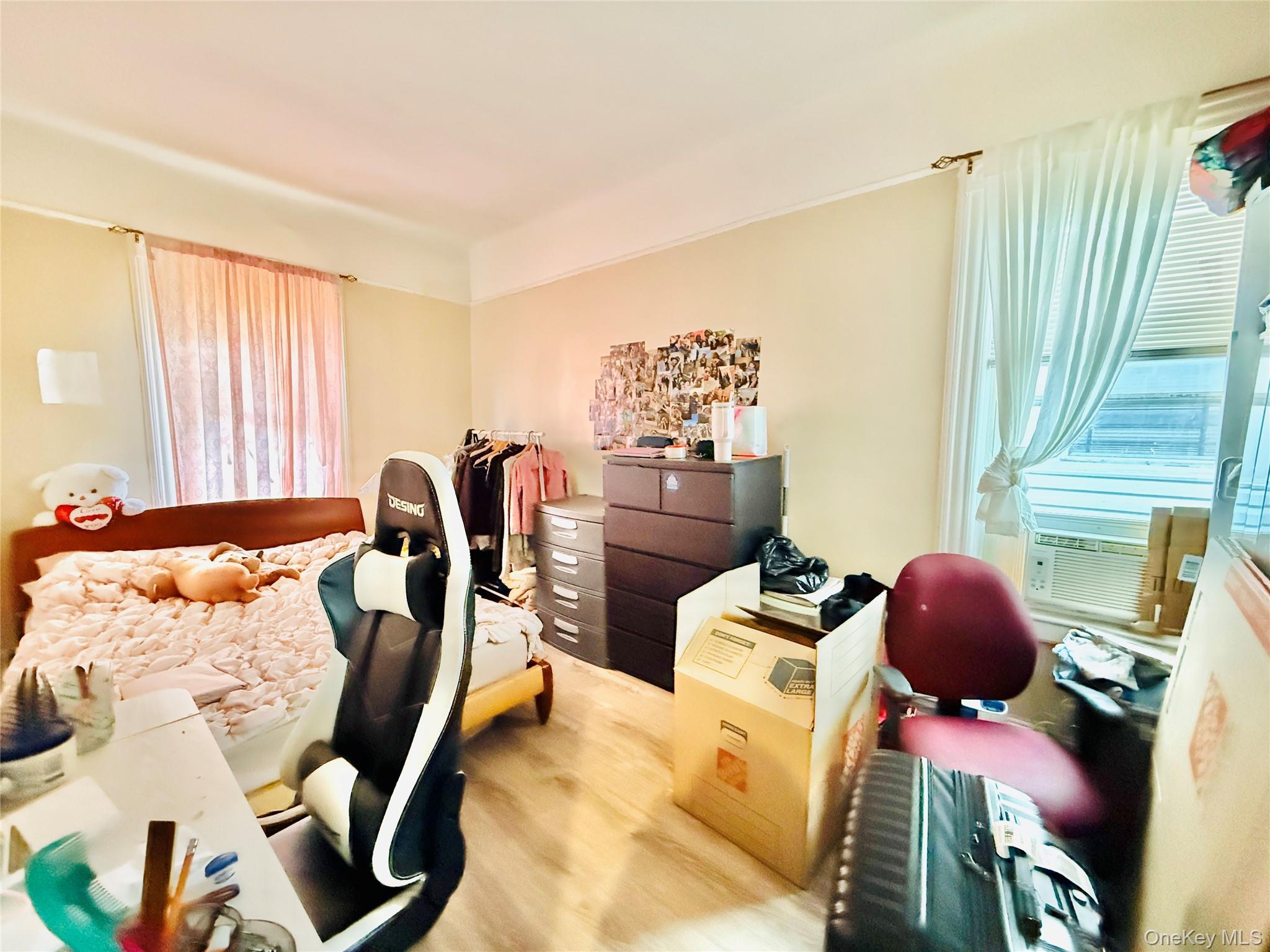 Single Family Coddington Bronx, NY 10461, MLS-1013945-11