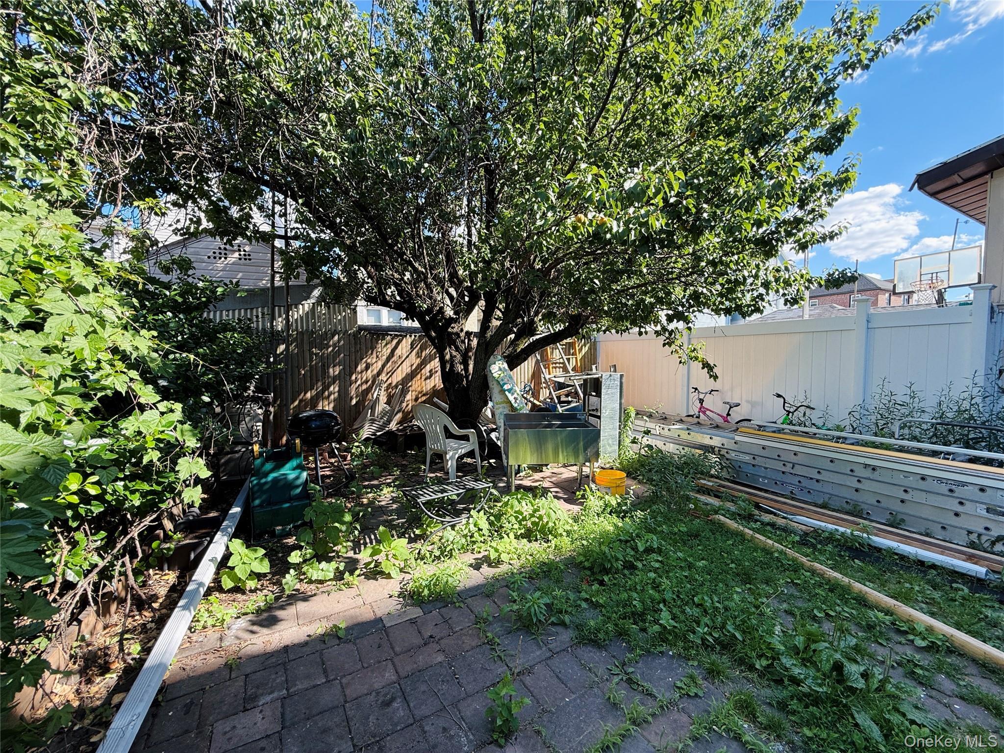 Single Family Coddington Bronx, NY 10461, MLS-1013945-20