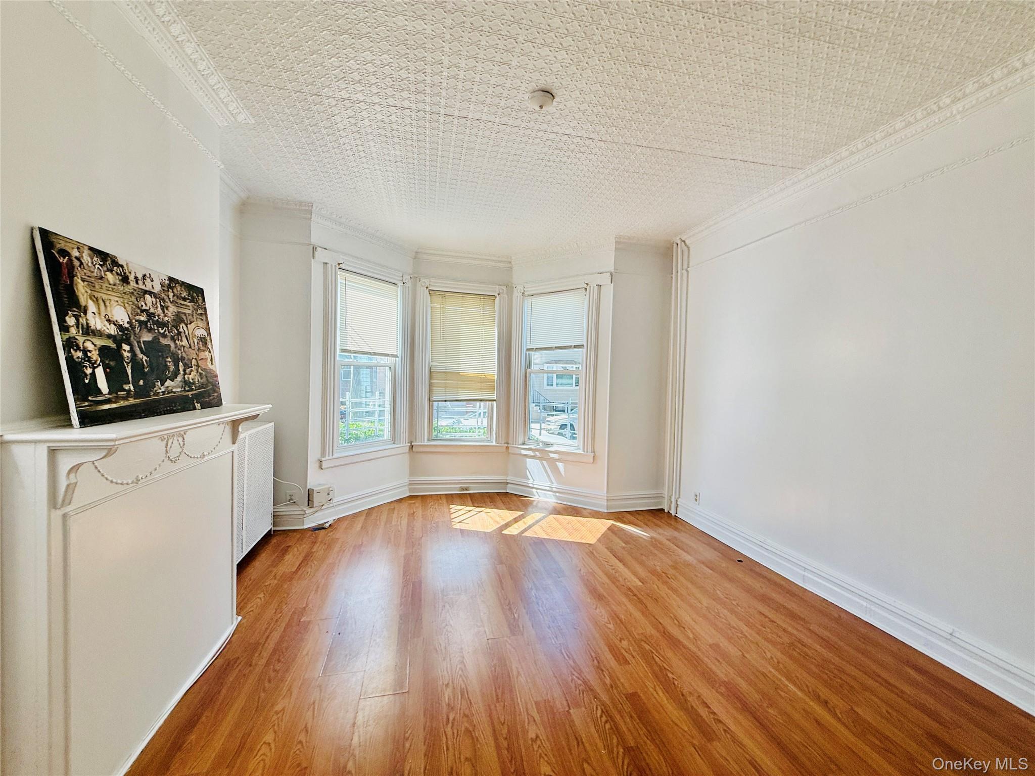Single Family Coddington Bronx, NY 10461, MLS-1013945-6