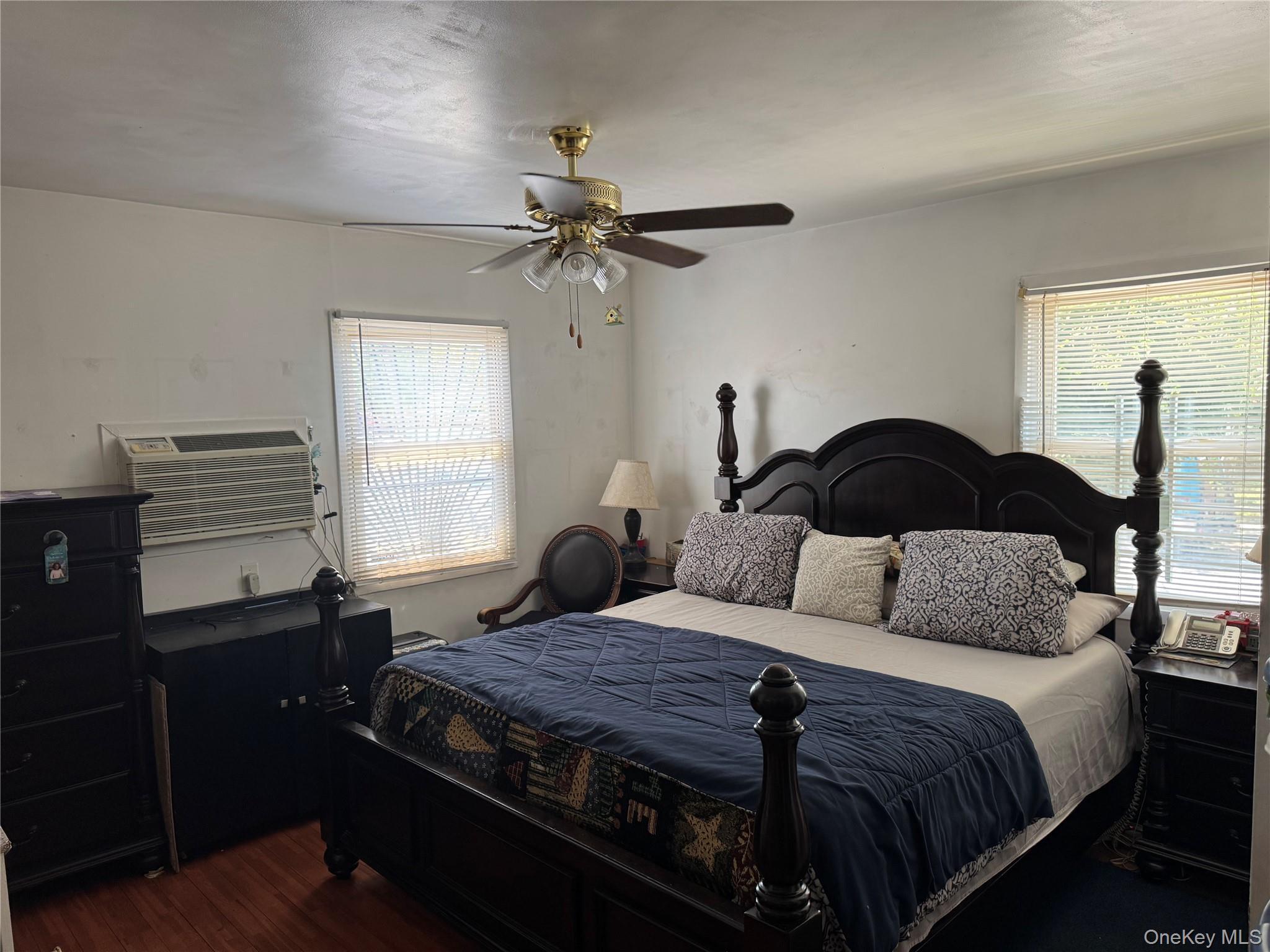 Single Family 145th Avenue Queens, NY 11413, MLS-1014039-14