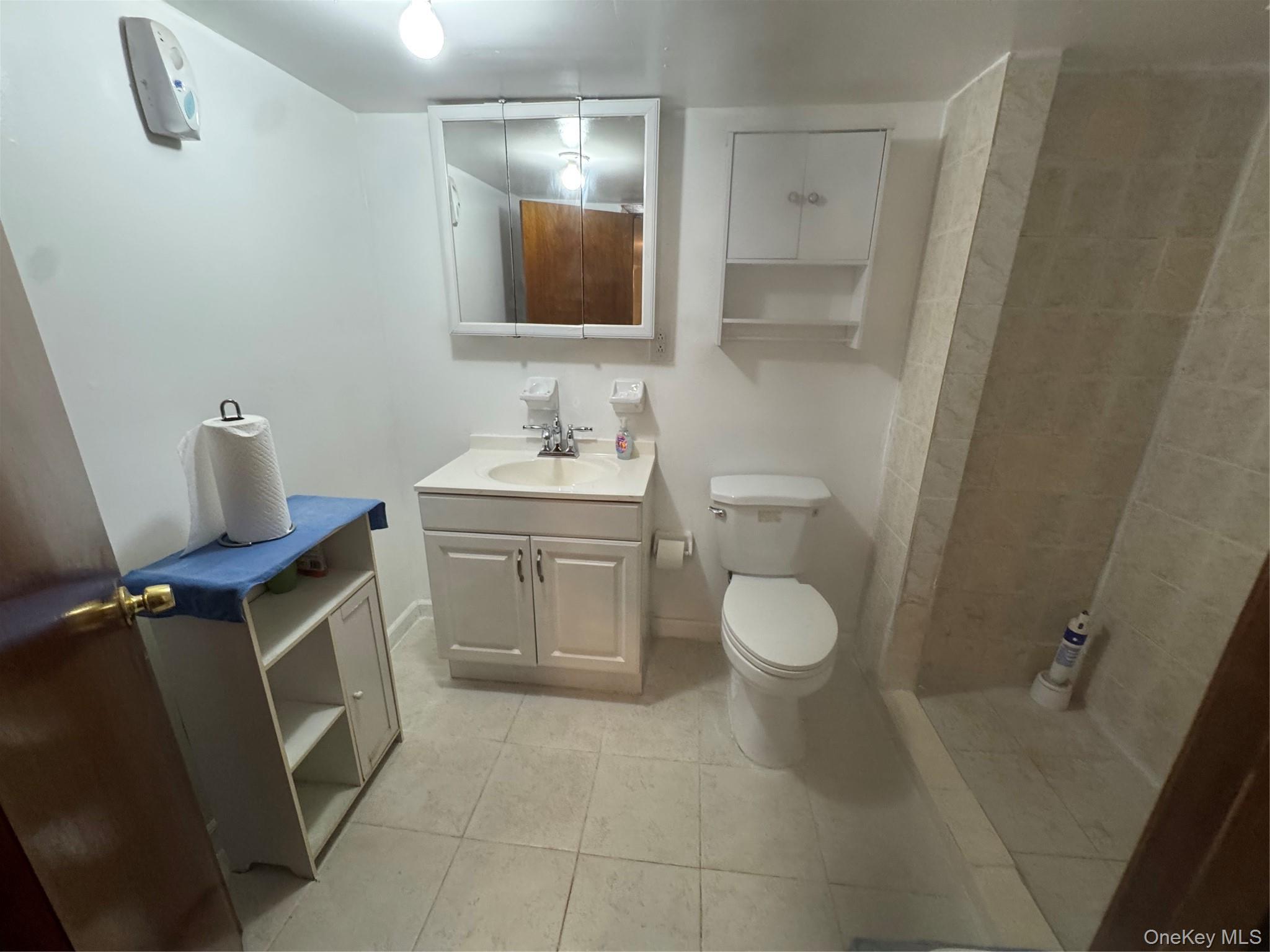 Single Family 145th Avenue Queens, NY 11413, MLS-1014039-17