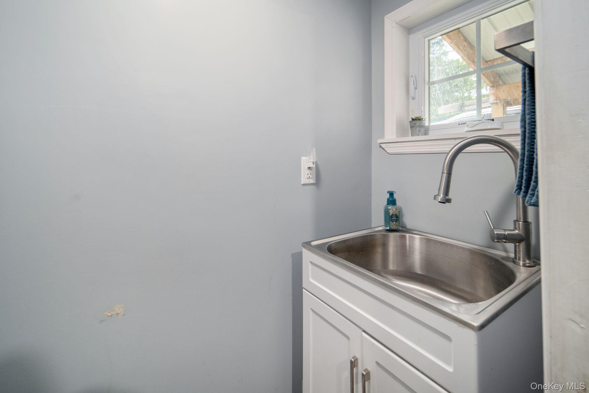 Single Family Main  Out Of Area, NY 12149, MLS-1014041-19