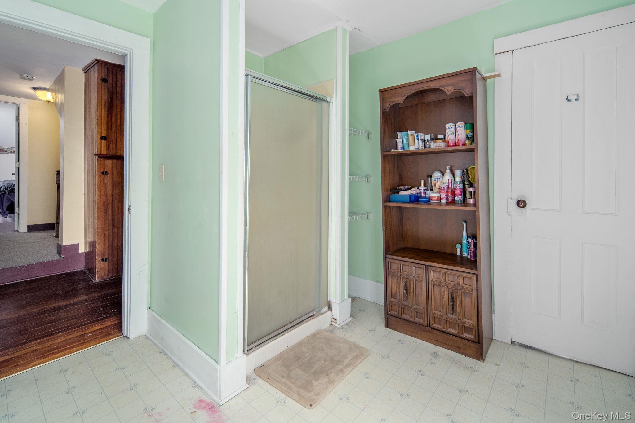 Single Family Main  Out Of Area, NY 12149, MLS-1014041-38