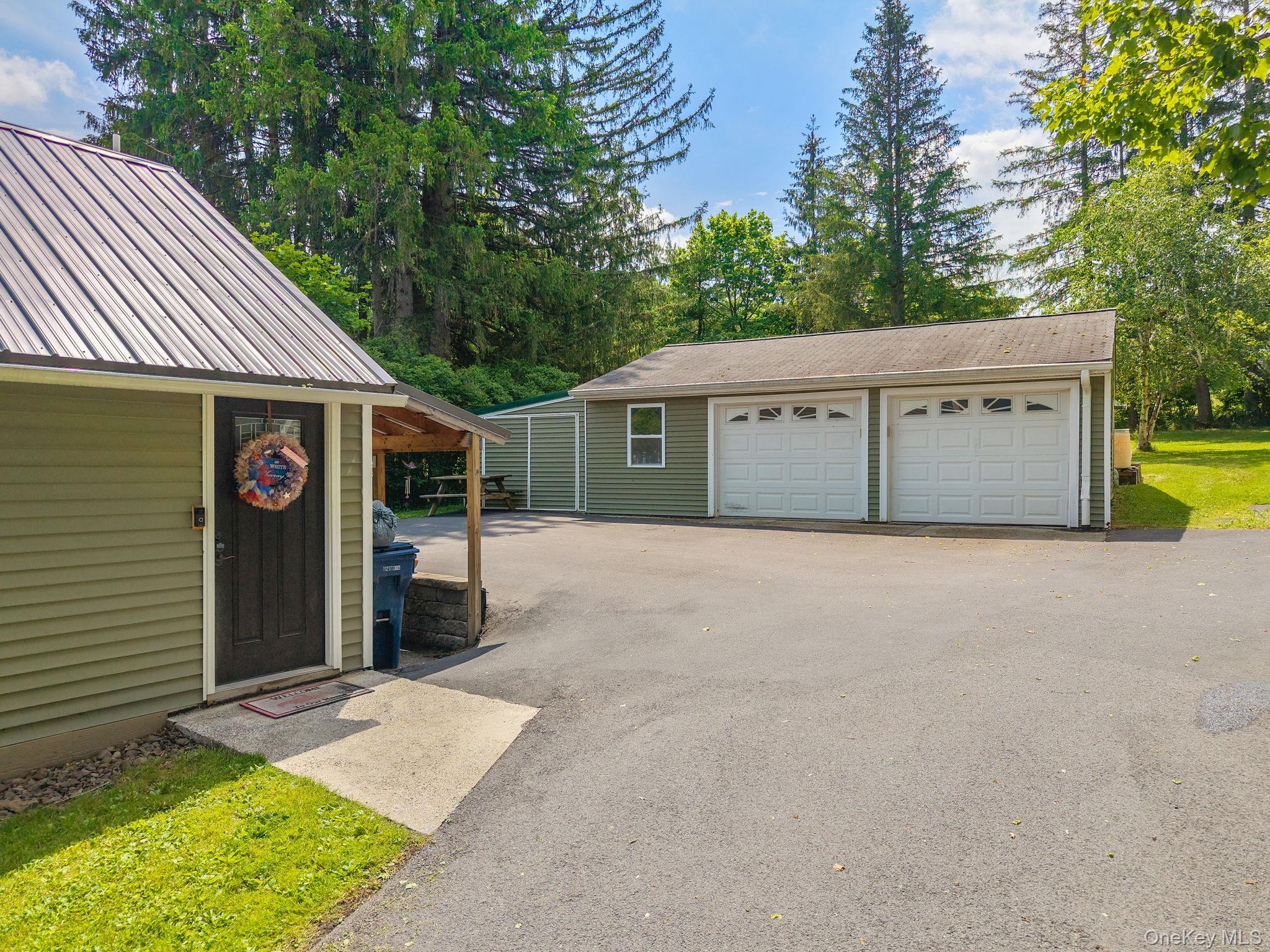 Single Family Main  Out Of Area, NY 12149, MLS-1014041-40