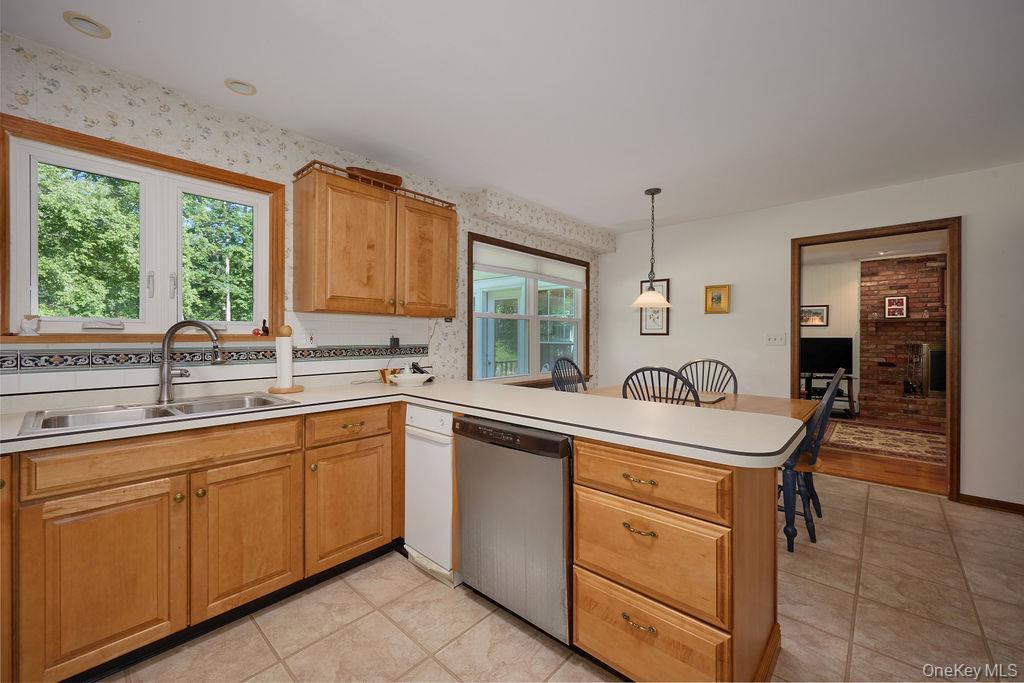 Single Family Stoutenburgh Drive Dutchess County, NY 12538, MLS-1014045-14