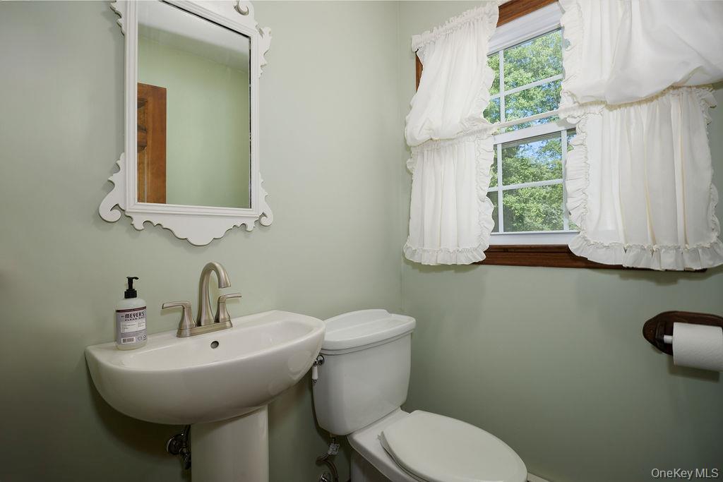Single Family Stoutenburgh Drive Dutchess County, NY 12538, MLS-1014045-20