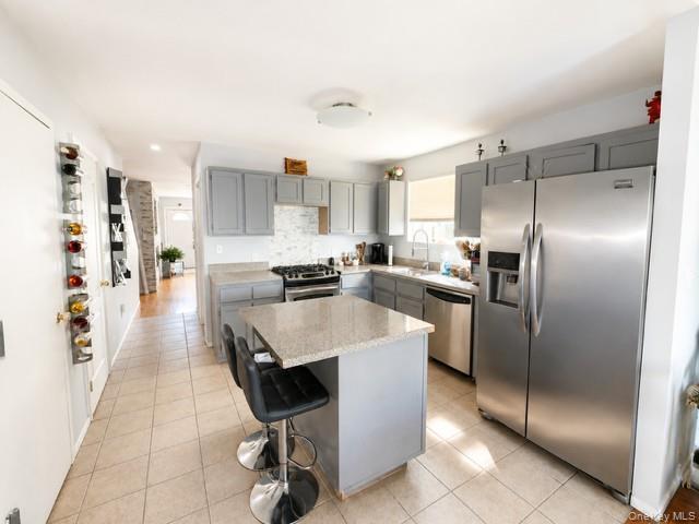 Single Family Davis Avenue Bronx, NY 10465, MLS-1014056-6