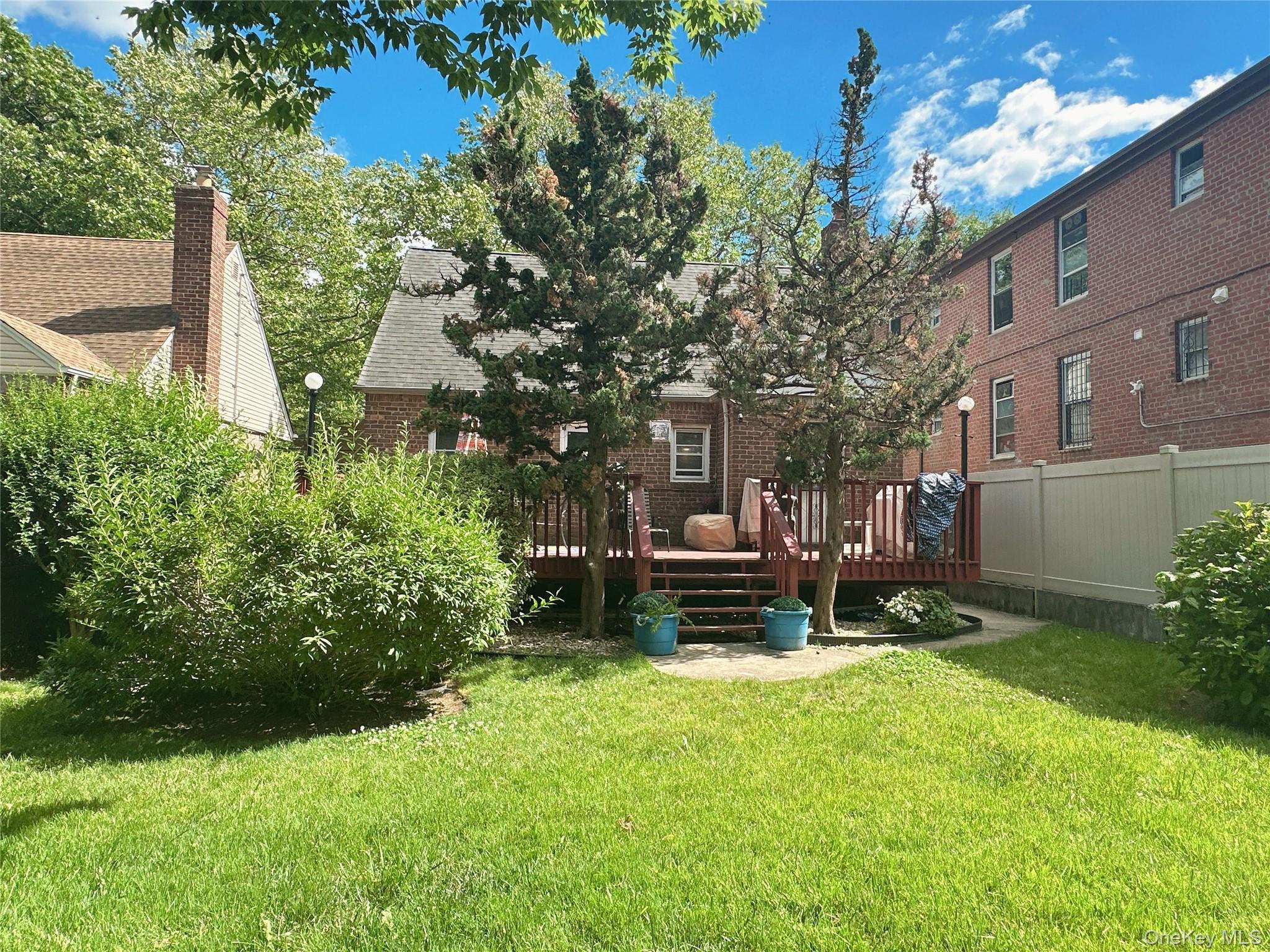 Single Family 76th Avenue  Queens, NY 11366, MLS-1014057-18