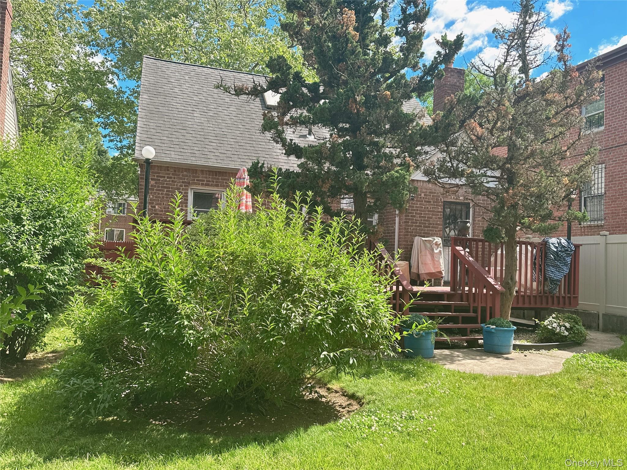 Single Family 76th Avenue  Queens, NY 11366, MLS-1014057-19