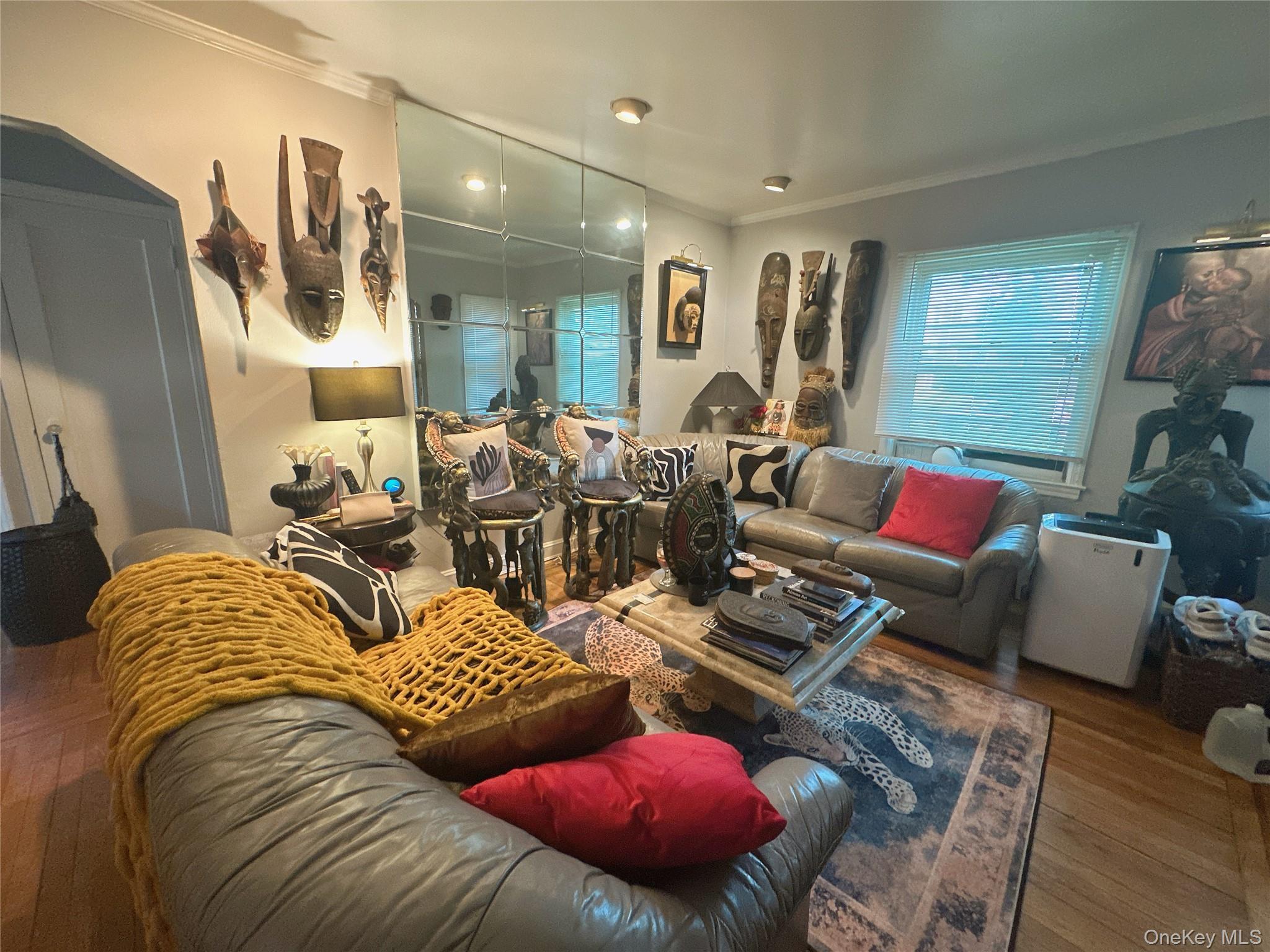 Single Family 76th Avenue  Queens, NY 11366, MLS-1014057-4