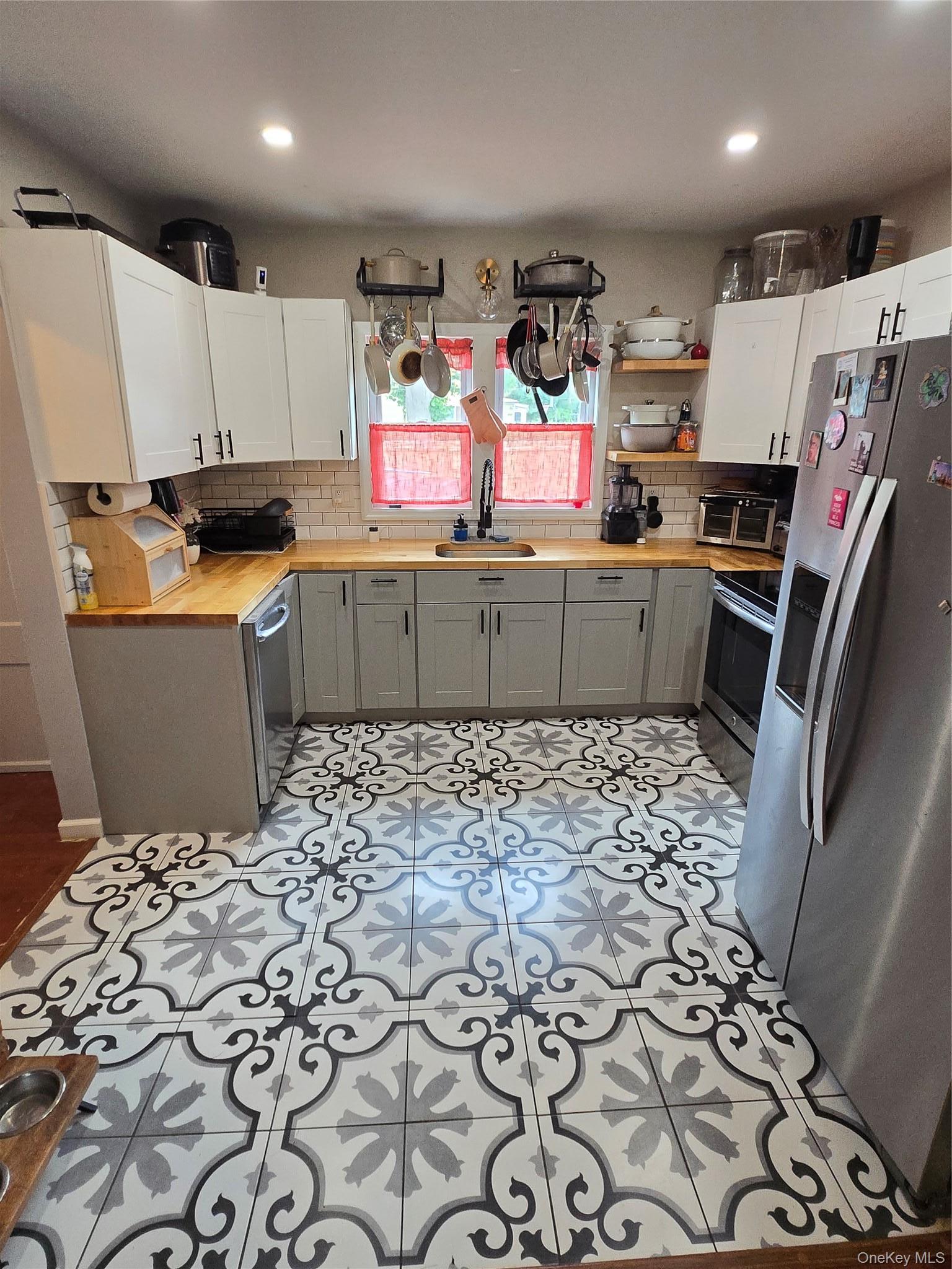 Single Family Kelsey Road  Dutchess County, NY 12601, MLS-1014082-12