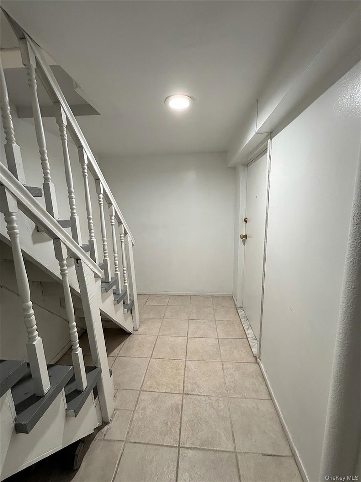 Single Family Colonial Avenue Bronx, NY 10461, MLS-1014130-11