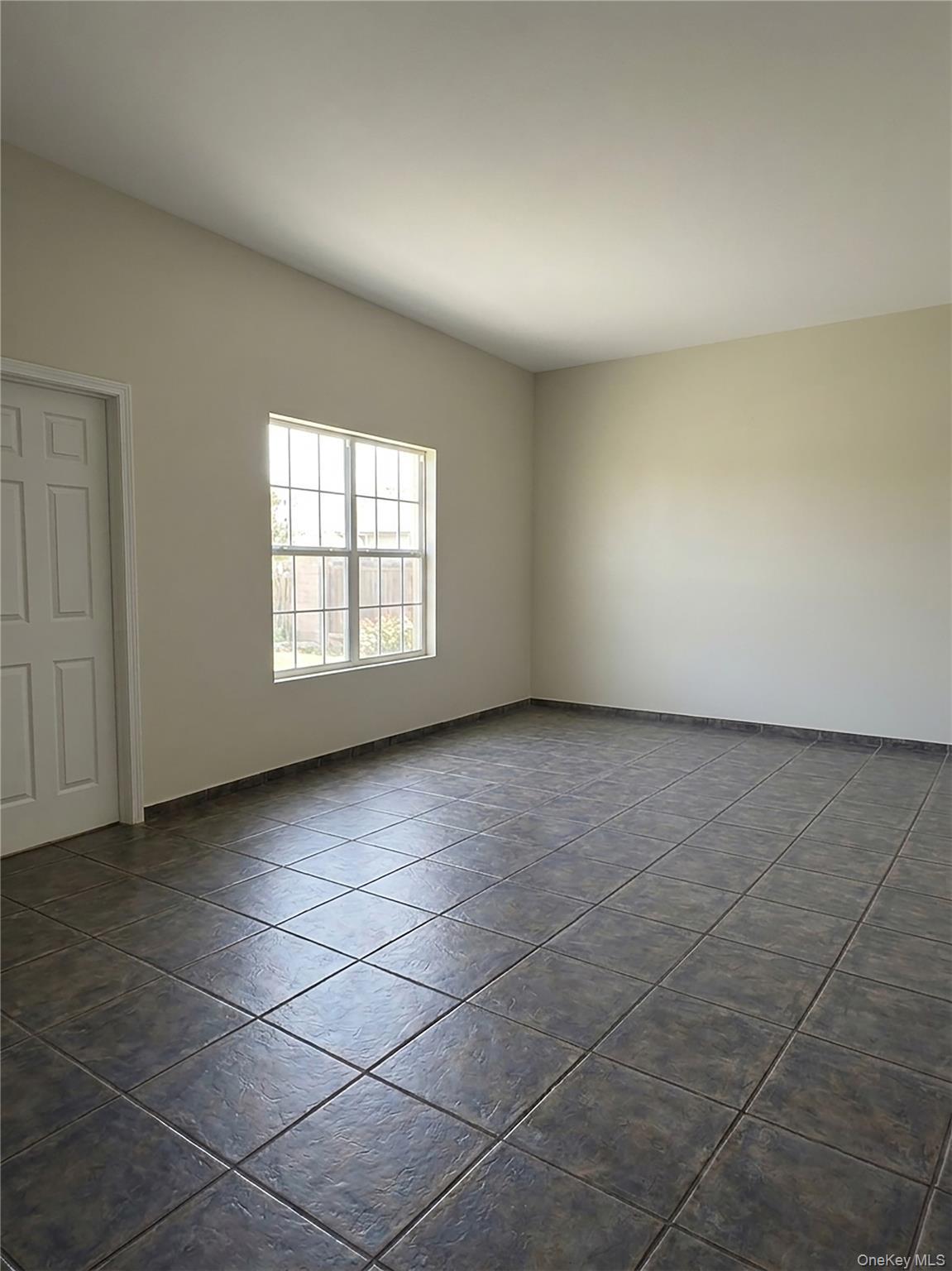 Single Family Colonial Avenue Bronx, NY 10461, MLS-1014130-17