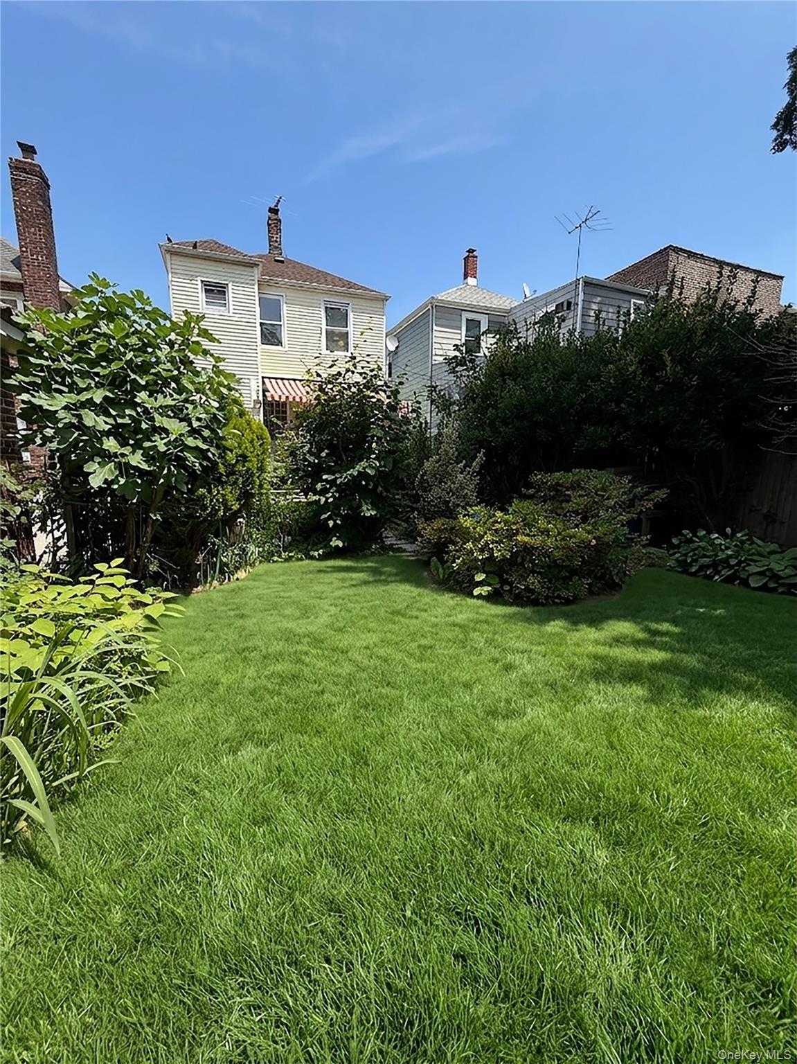 Single Family Colonial Avenue  Bronx, NY 10461, MLS-1014130-27