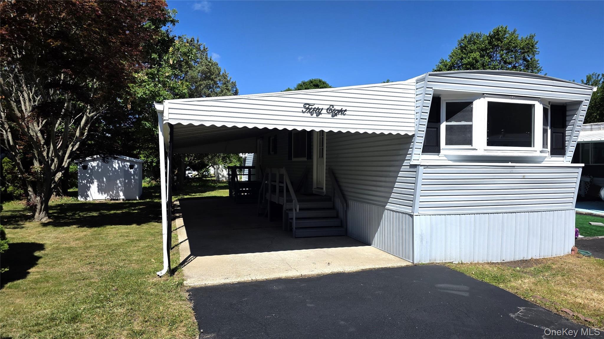 Single Family Betsy Ross  Suffolk County, NY 11716, MLS-1014148-16