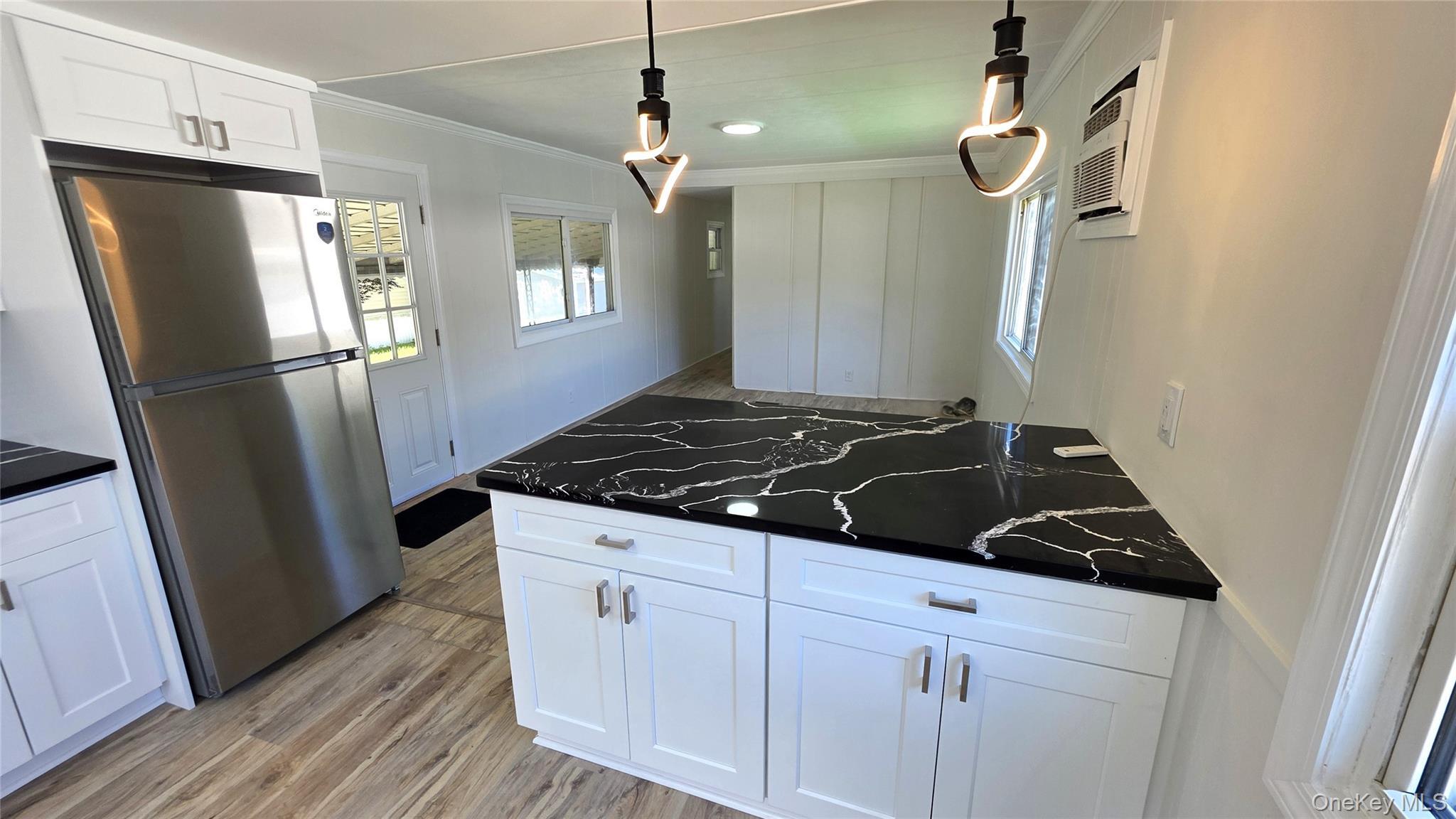 Single Family Betsy Ross  Suffolk County, NY 11716, MLS-1014148-7