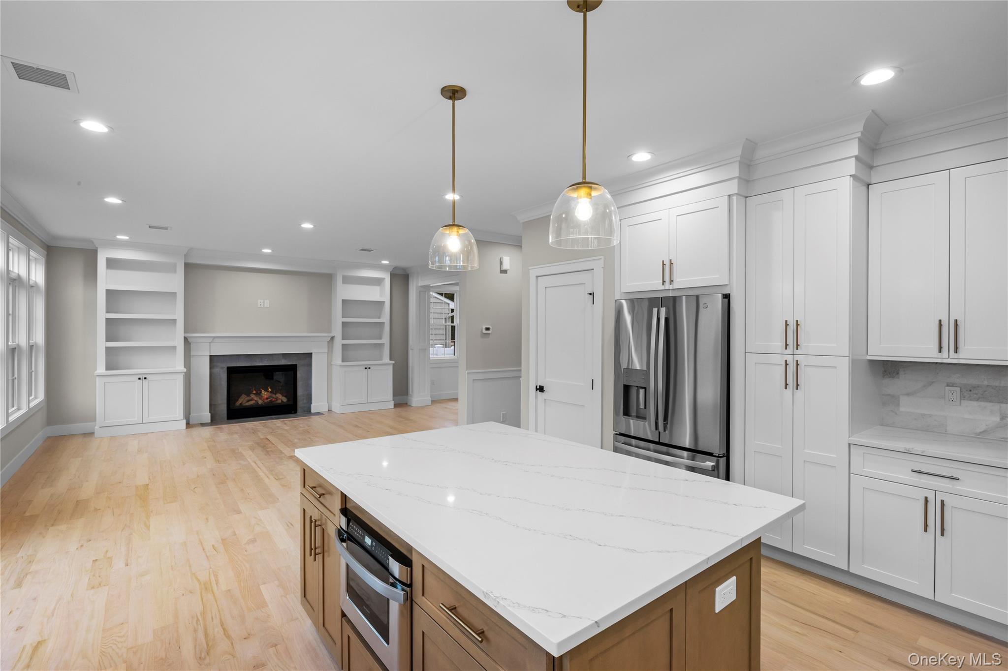 Single Family Devon Road  Nassau County, NY 11714, MLS-1014185-14
