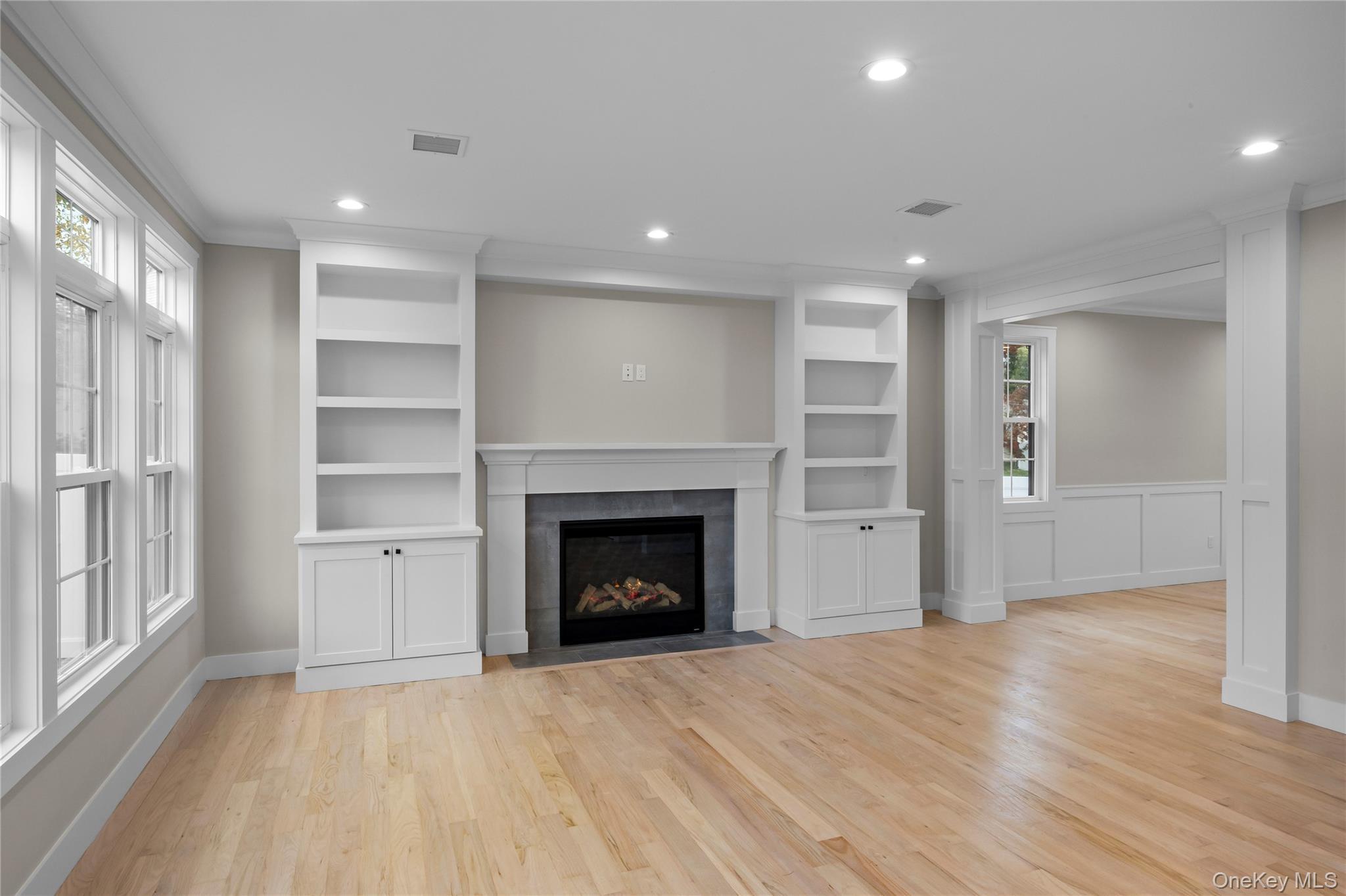 Single Family Devon Road  Nassau County, NY 11714, MLS-1014185-15