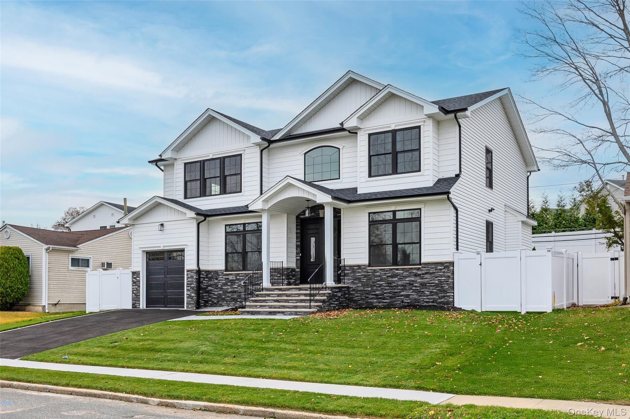 Single Family Devon Road  Nassau County, NY 11714, MLS-1014185-2