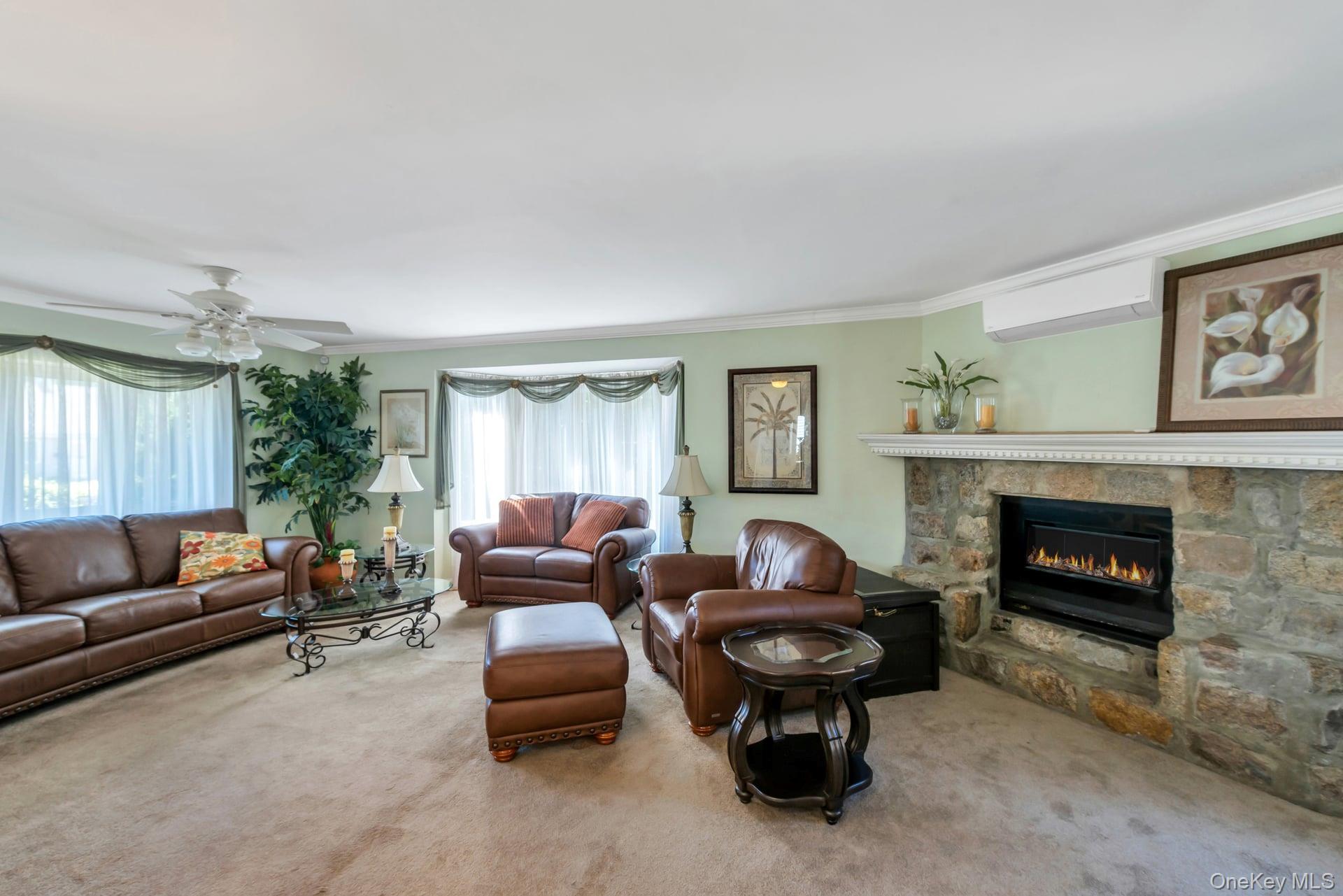 Single Family Fiddler Lane  Nassau County, NY 11714, MLS-1014209-15