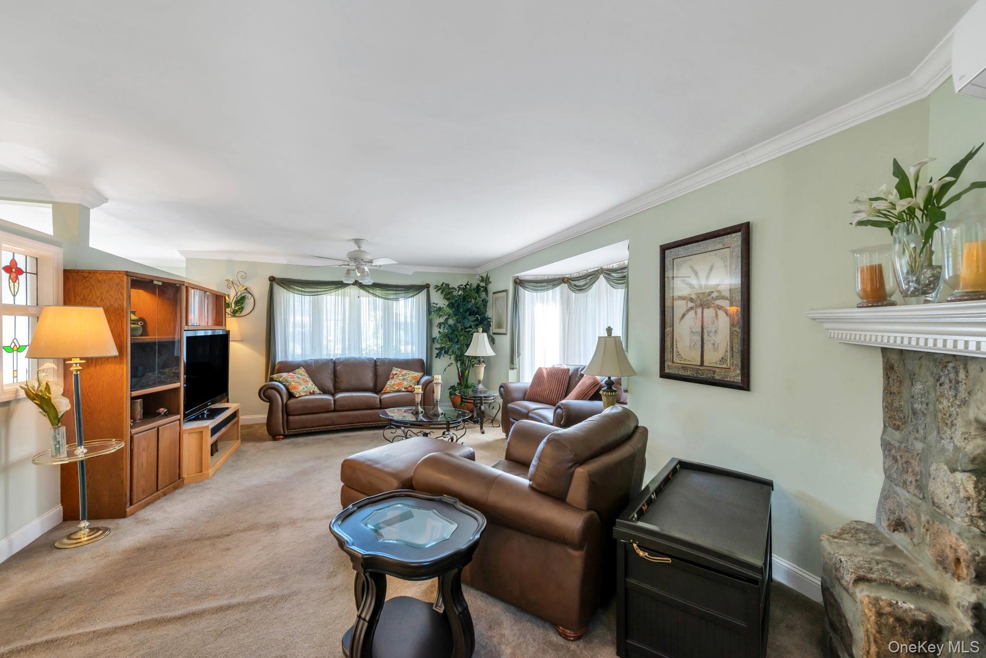 Single Family Fiddler Lane  Nassau County, NY 11714, MLS-1014209-7