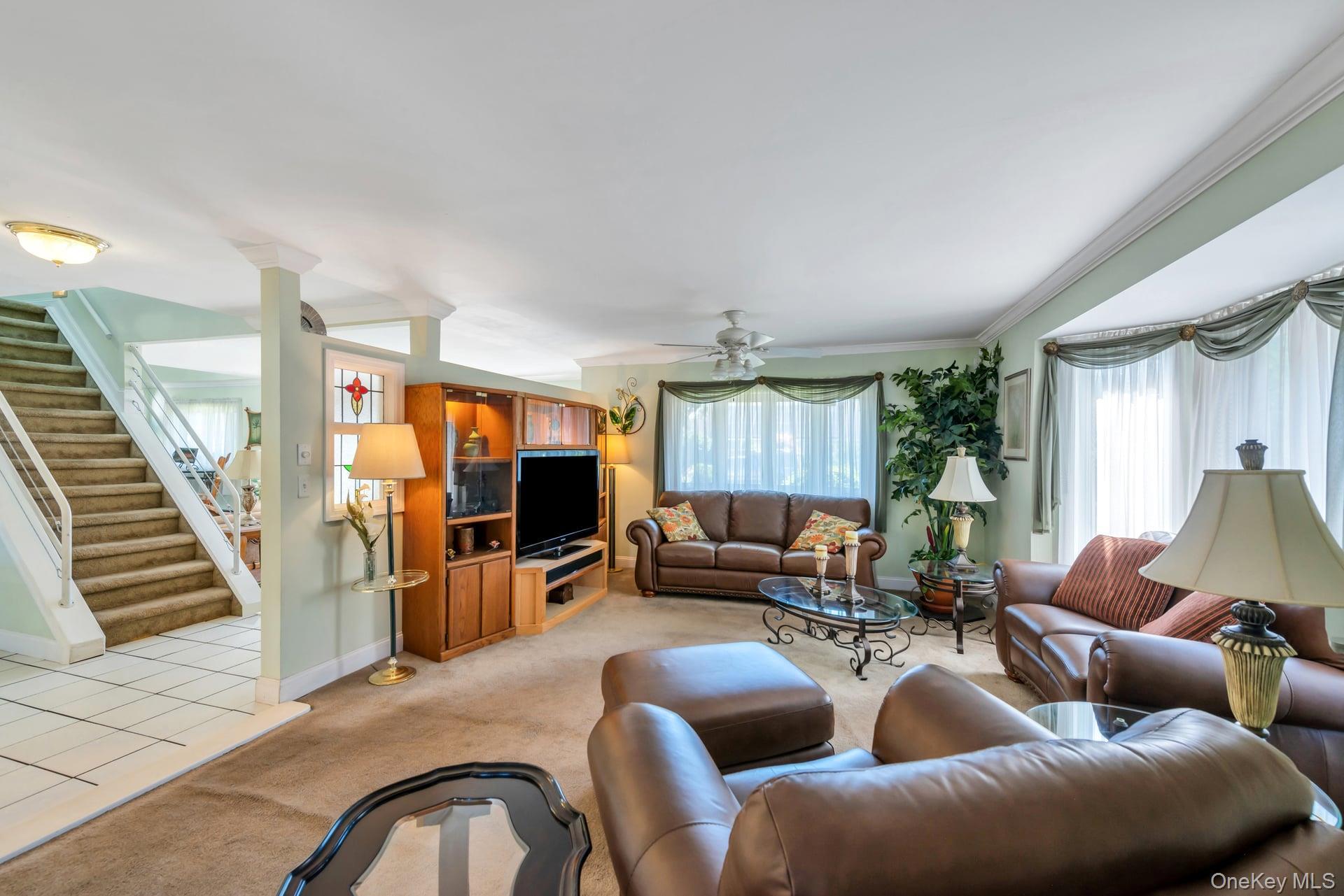 Single Family Fiddler Lane  Nassau County, NY 11714, MLS-1014209-8