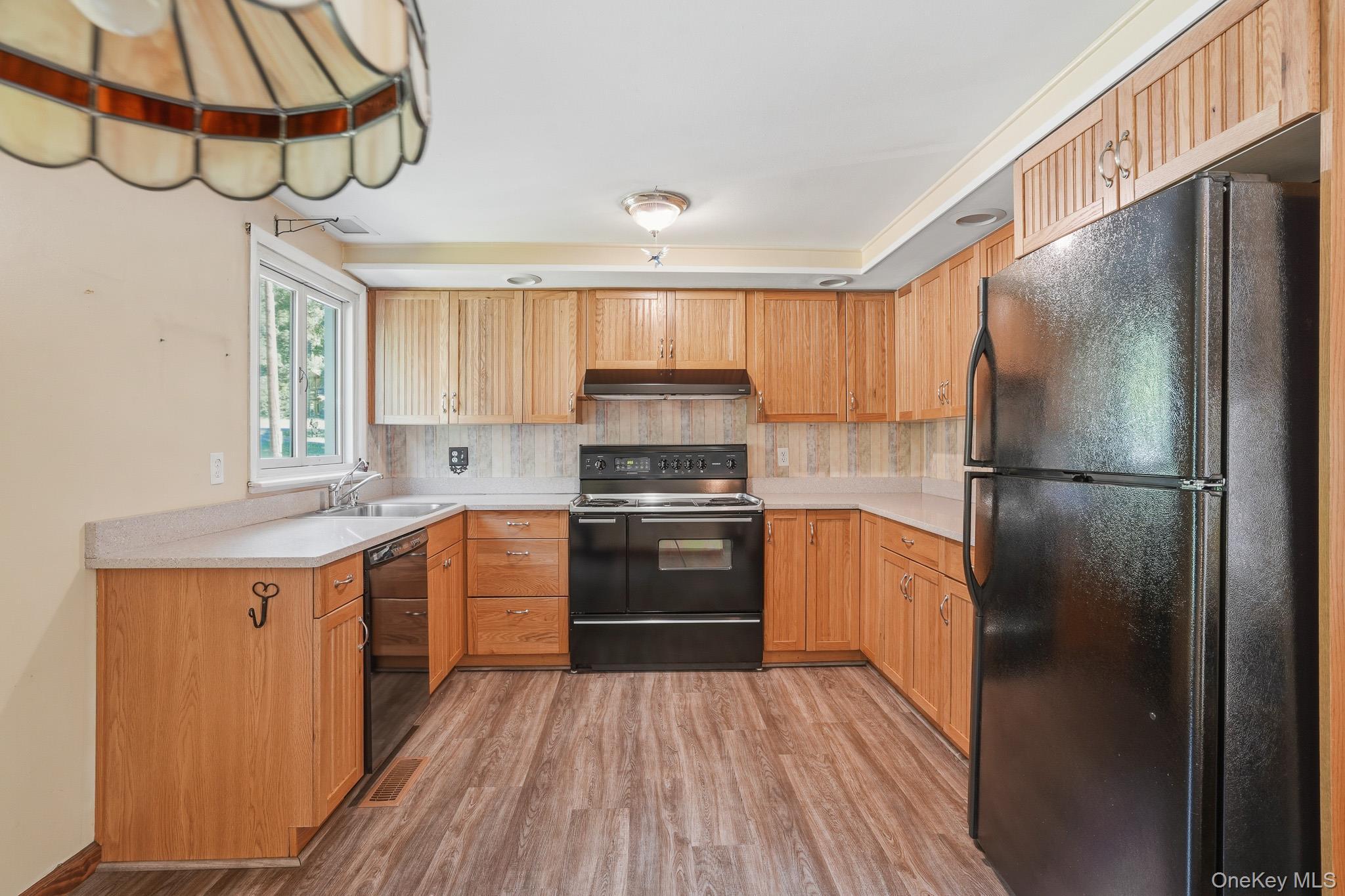 Single Family Riverview Circle Dutchess County, NY 12601, MLS-1014215-11