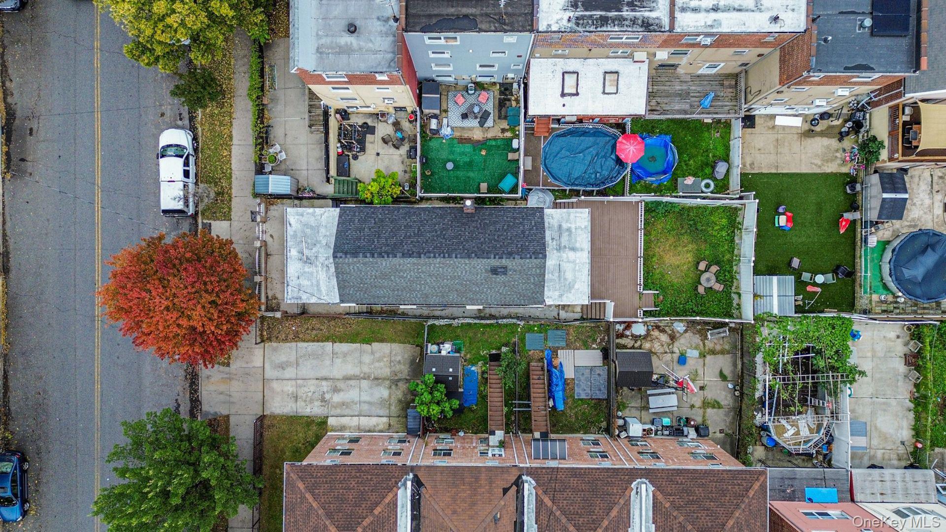 Single Family Miles Avenue Bronx, NY 10465, MLS-1014232-21