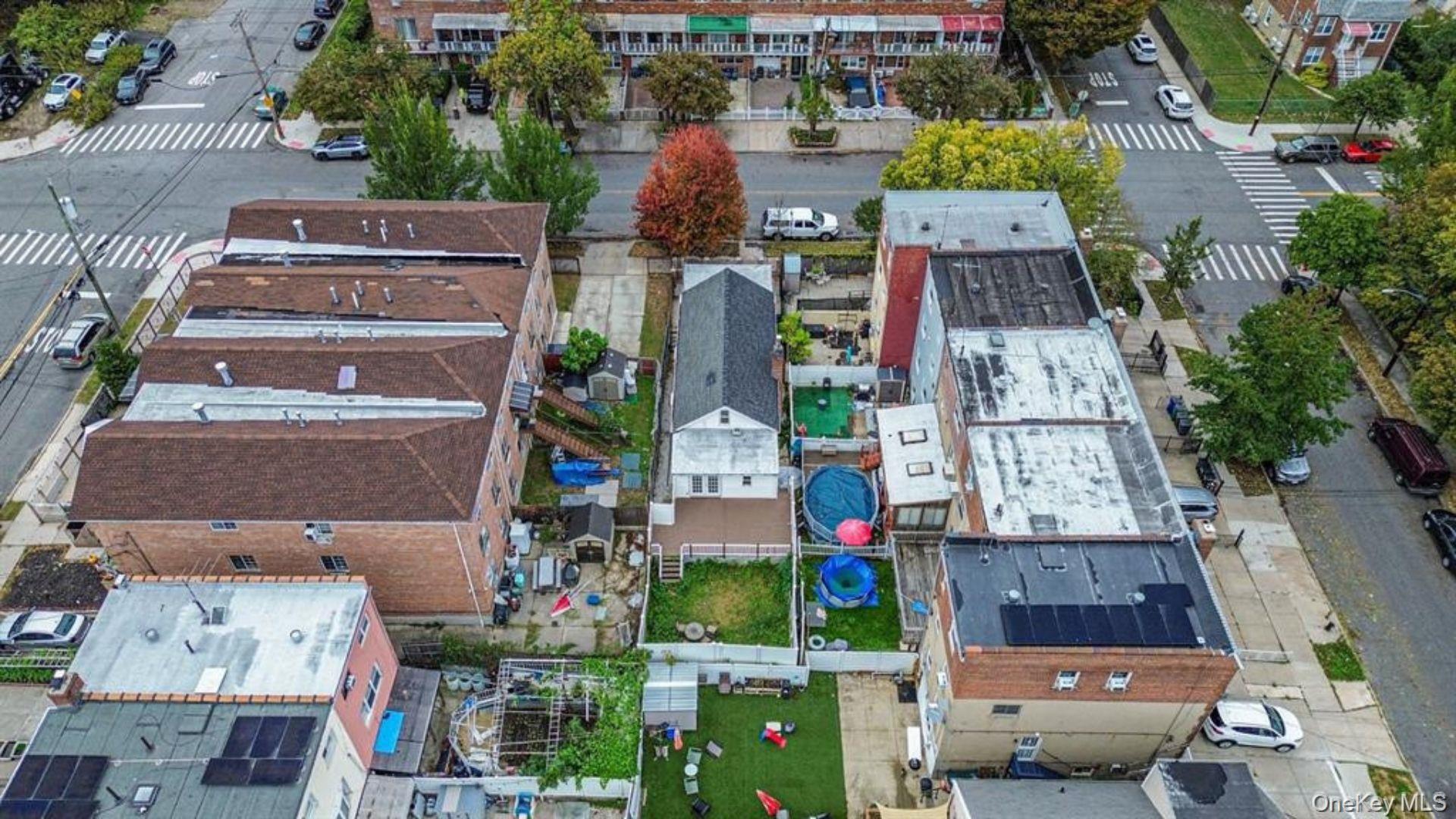 Single Family Miles Avenue Bronx, NY 10465, MLS-1014232-23