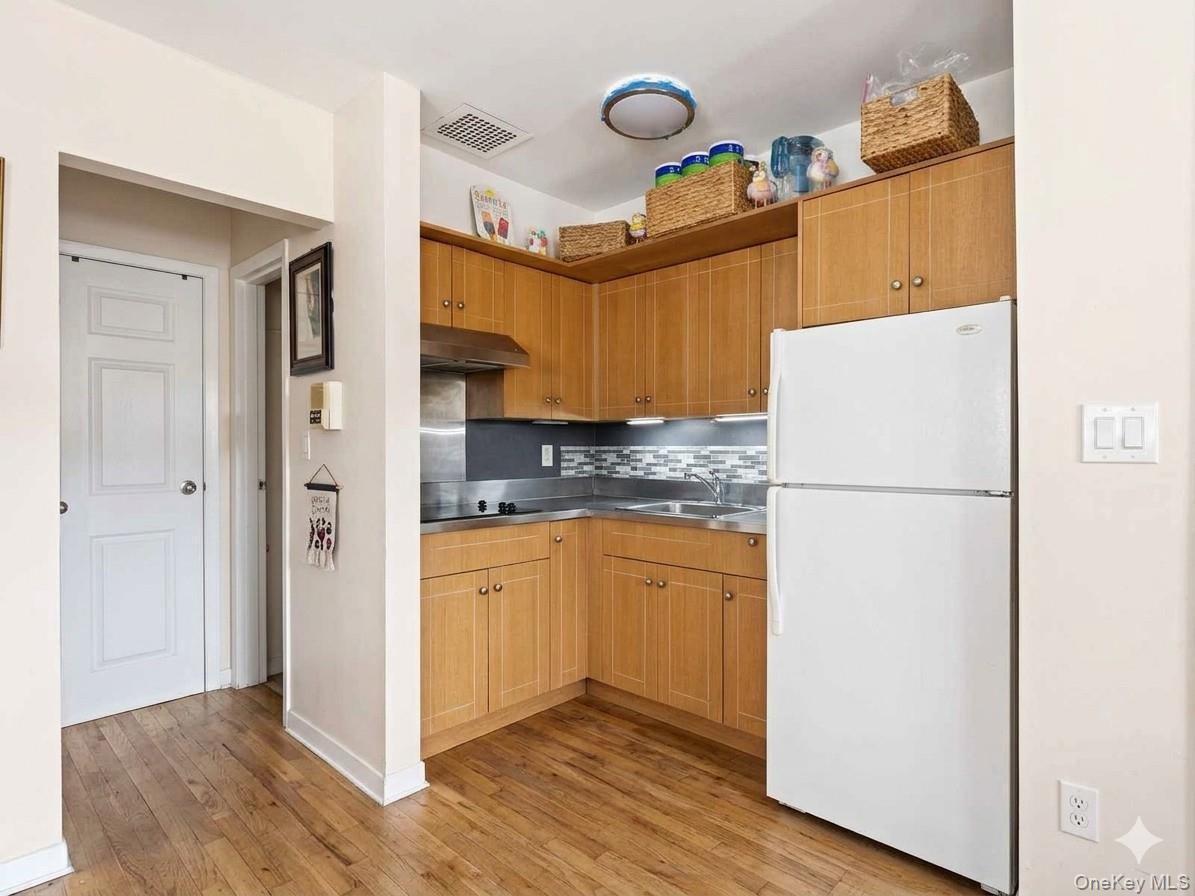 Single Family 164 Street Queens, NY 11365, MLS-1014250-11