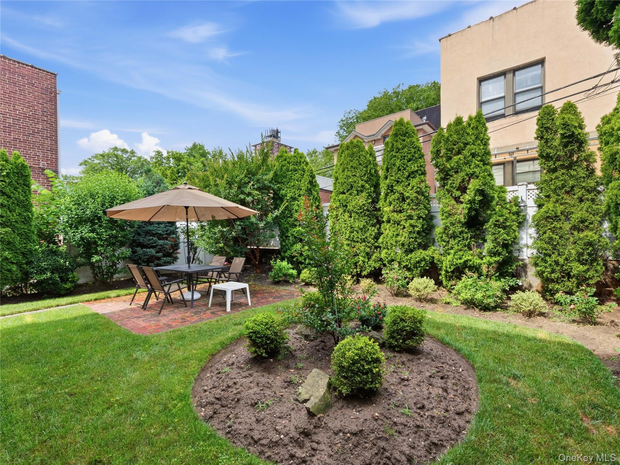Single Family 164 Street Queens, NY 11365, MLS-1014250-17