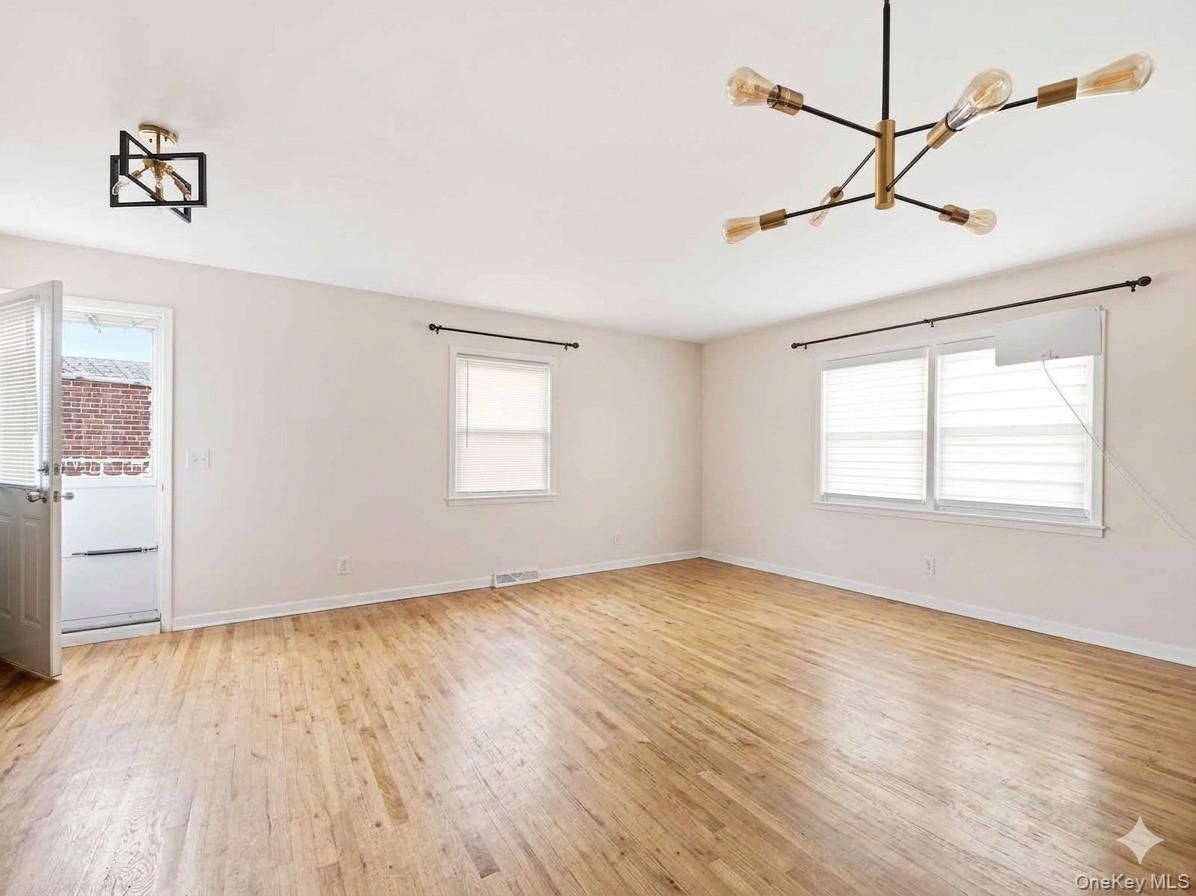 Single Family 164 Street Queens, NY 11365, MLS-1014250-9