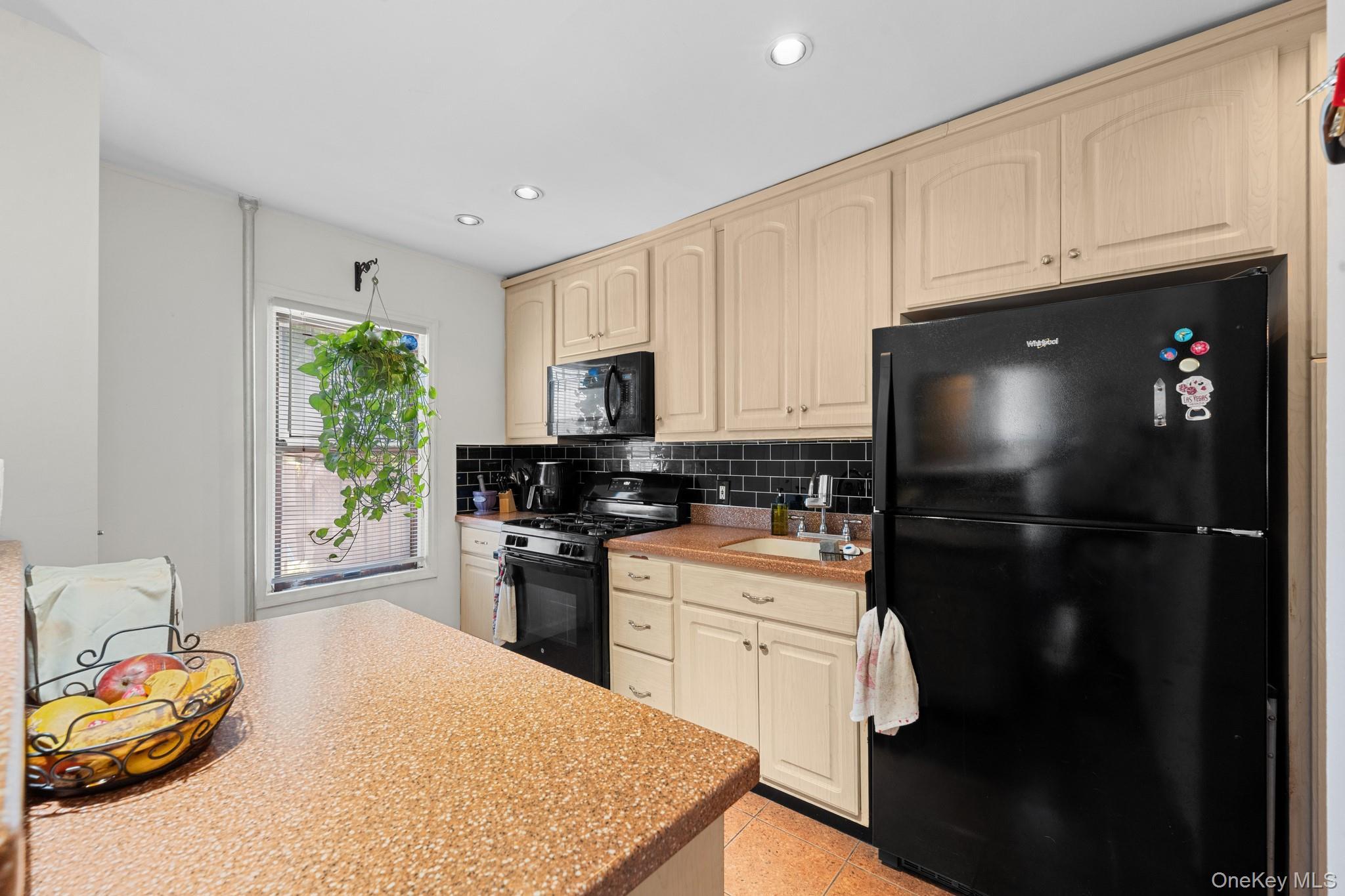 Single Family 51st Brooklyn, NY 11234, MLS-1014256-12