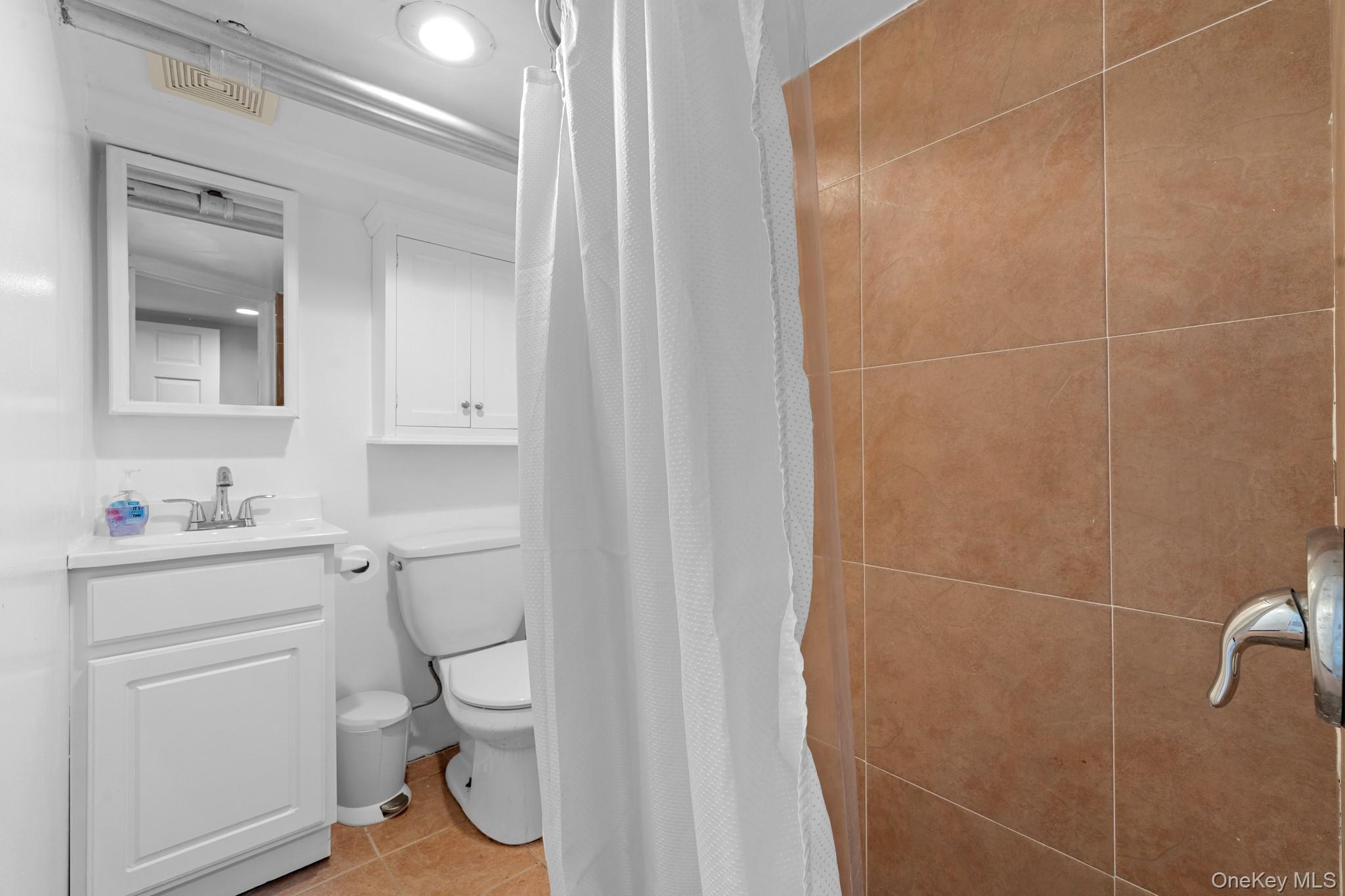 Single Family 51st Brooklyn, NY 11234, MLS-1014256-17