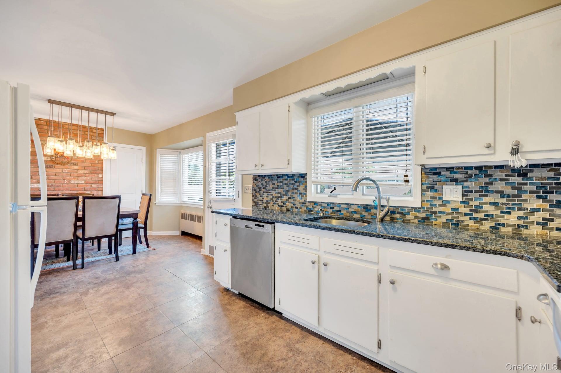 Single Family Albers Lane  Nassau County, NY 11735, MLS-1014270-16