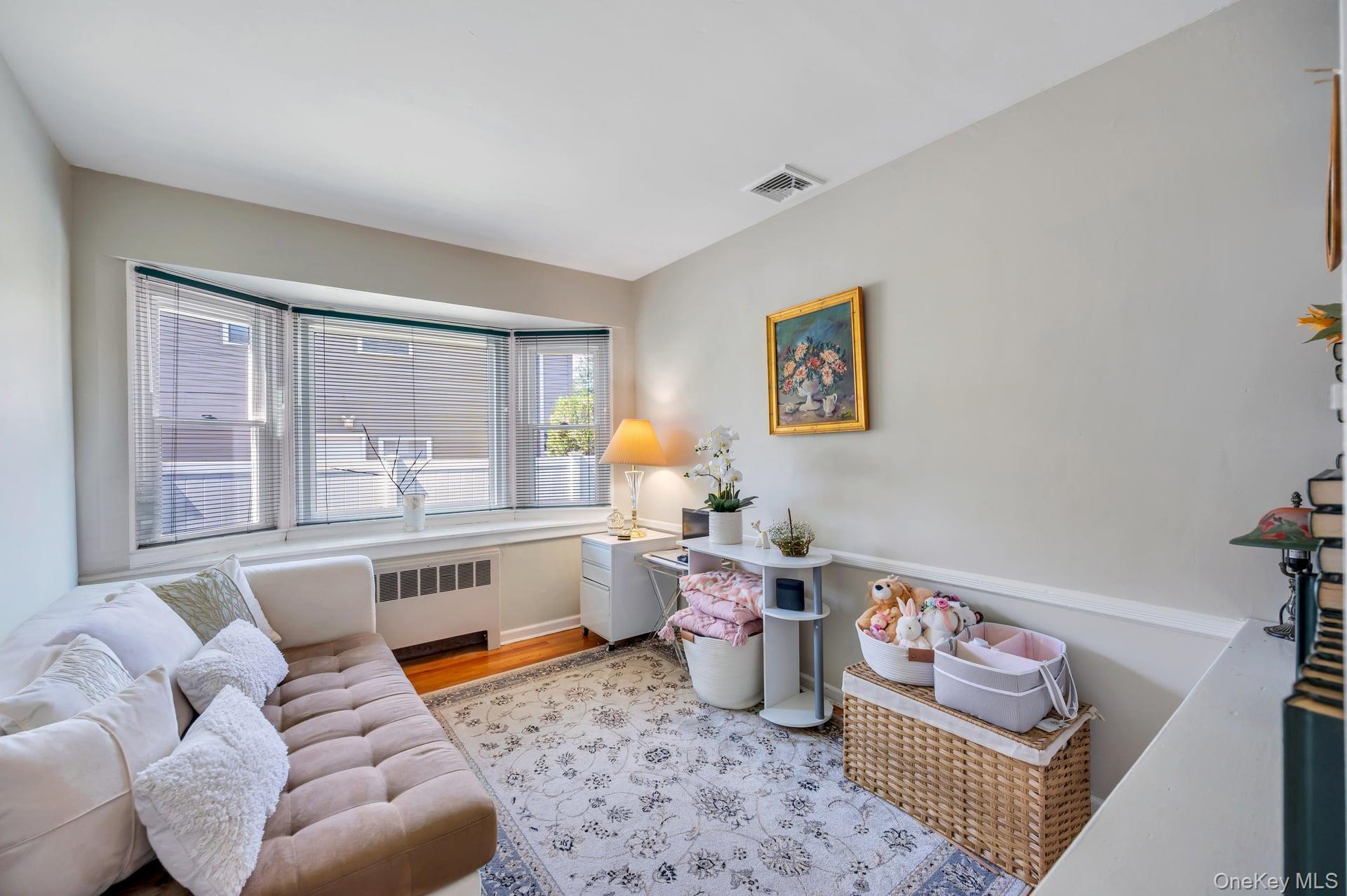 Single Family Albers Lane  Nassau County, NY 11735, MLS-1014270-22