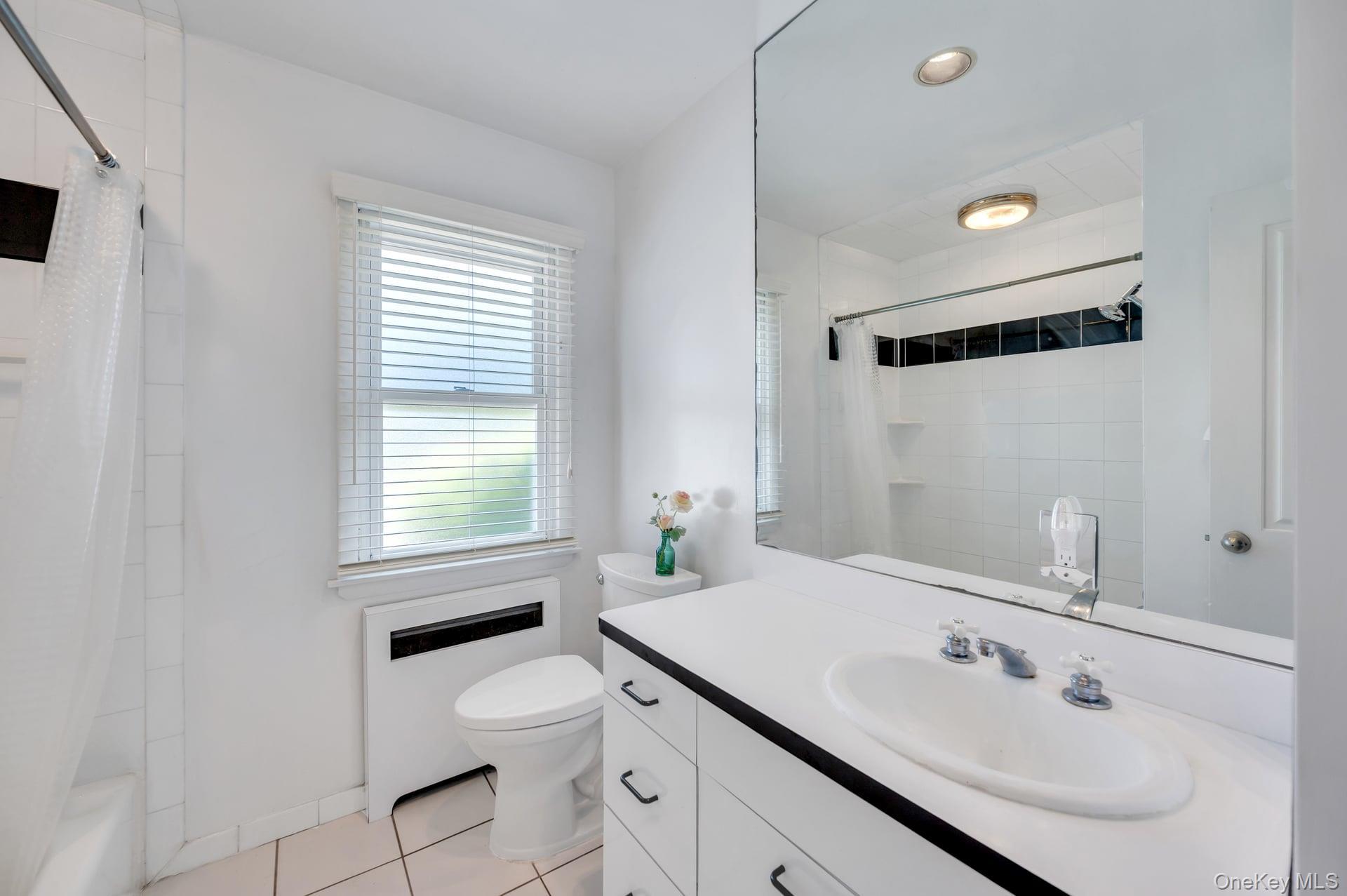 Single Family Albers Lane  Nassau County, NY 11735, MLS-1014270-24
