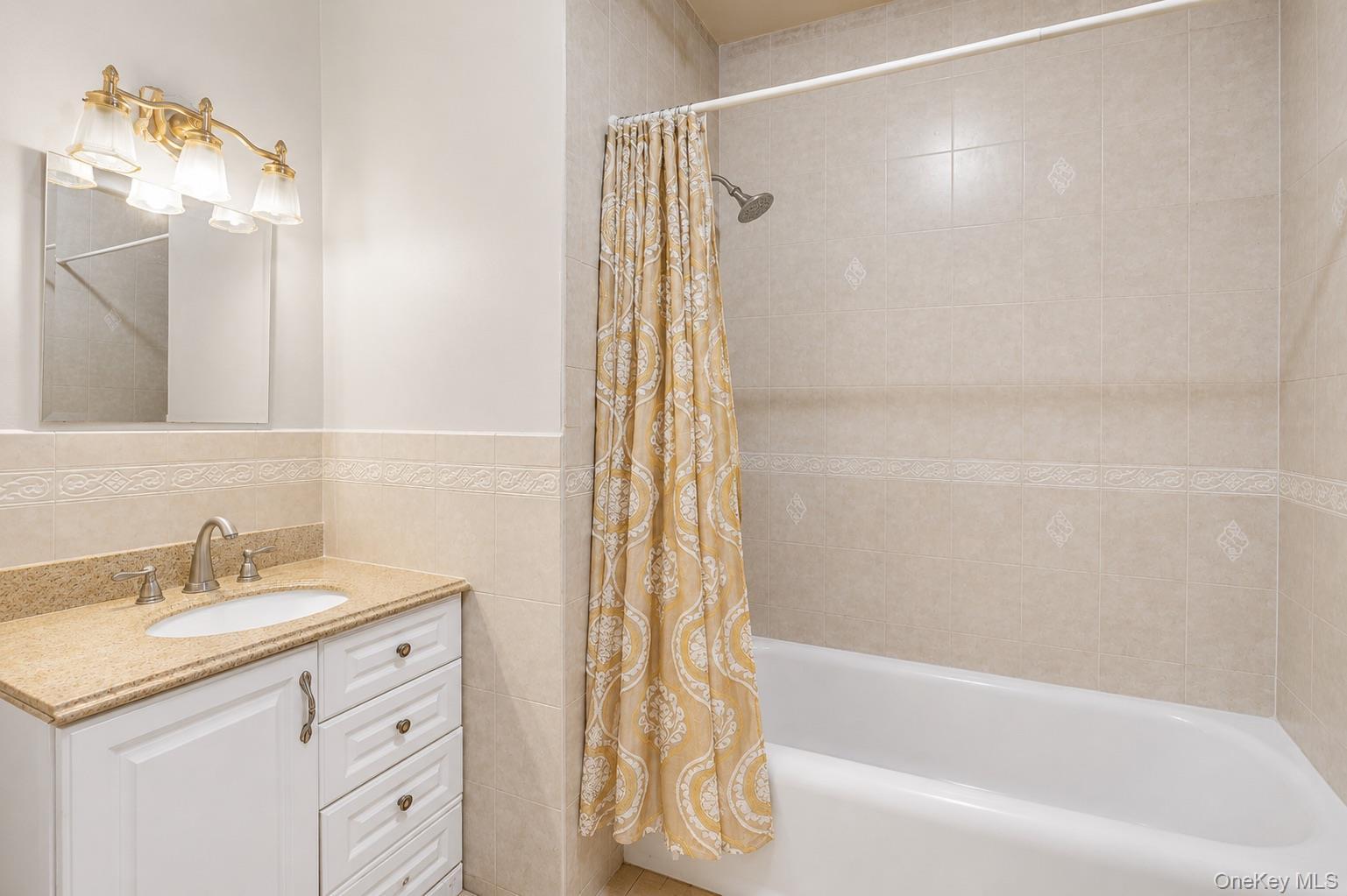 Single Family De Mott Avenue Nassau County, NY 11510, MLS-1014275-22