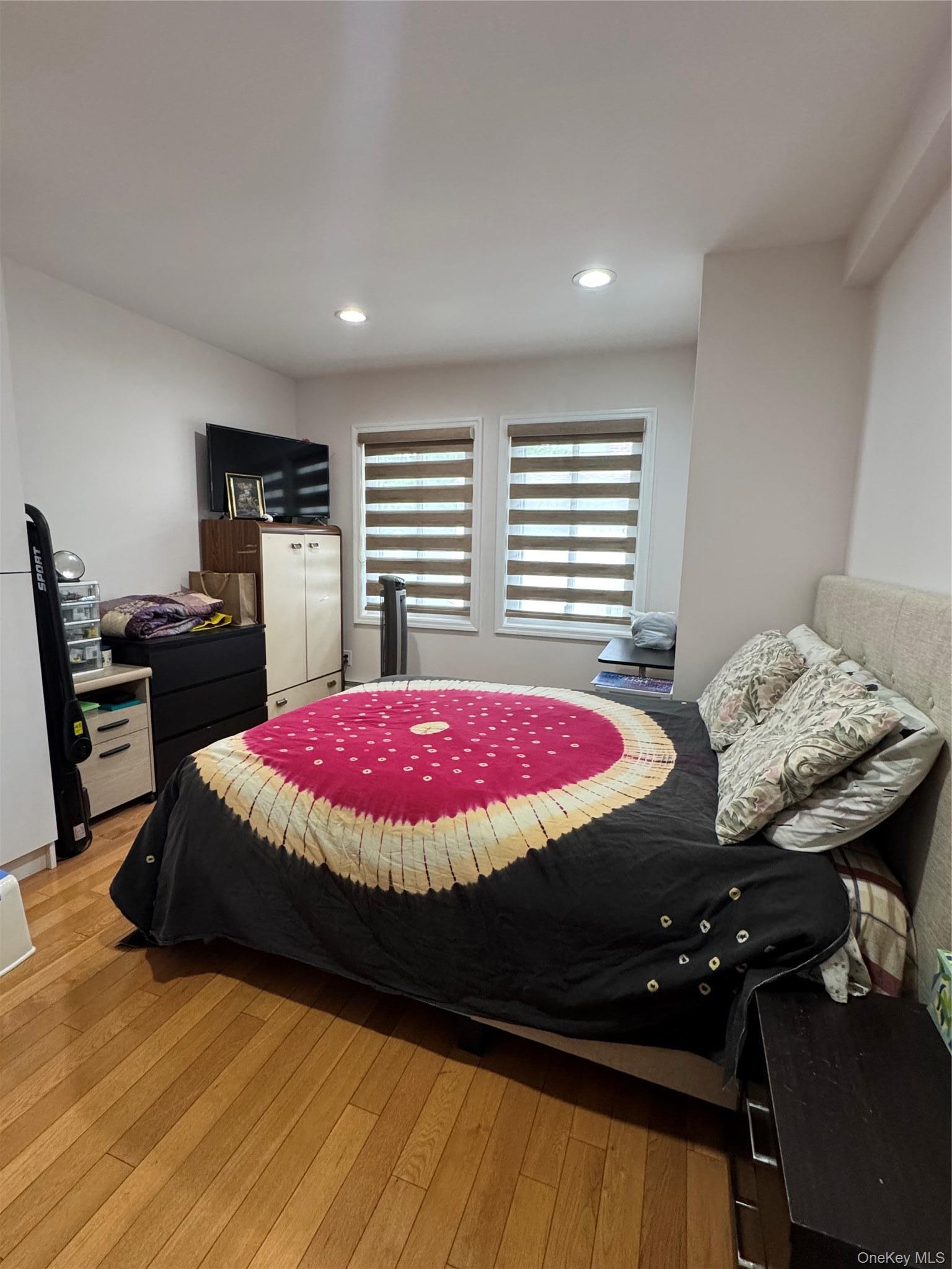 Single Family 271st Street  Queens, NY 11040, MLS-1014278-10
