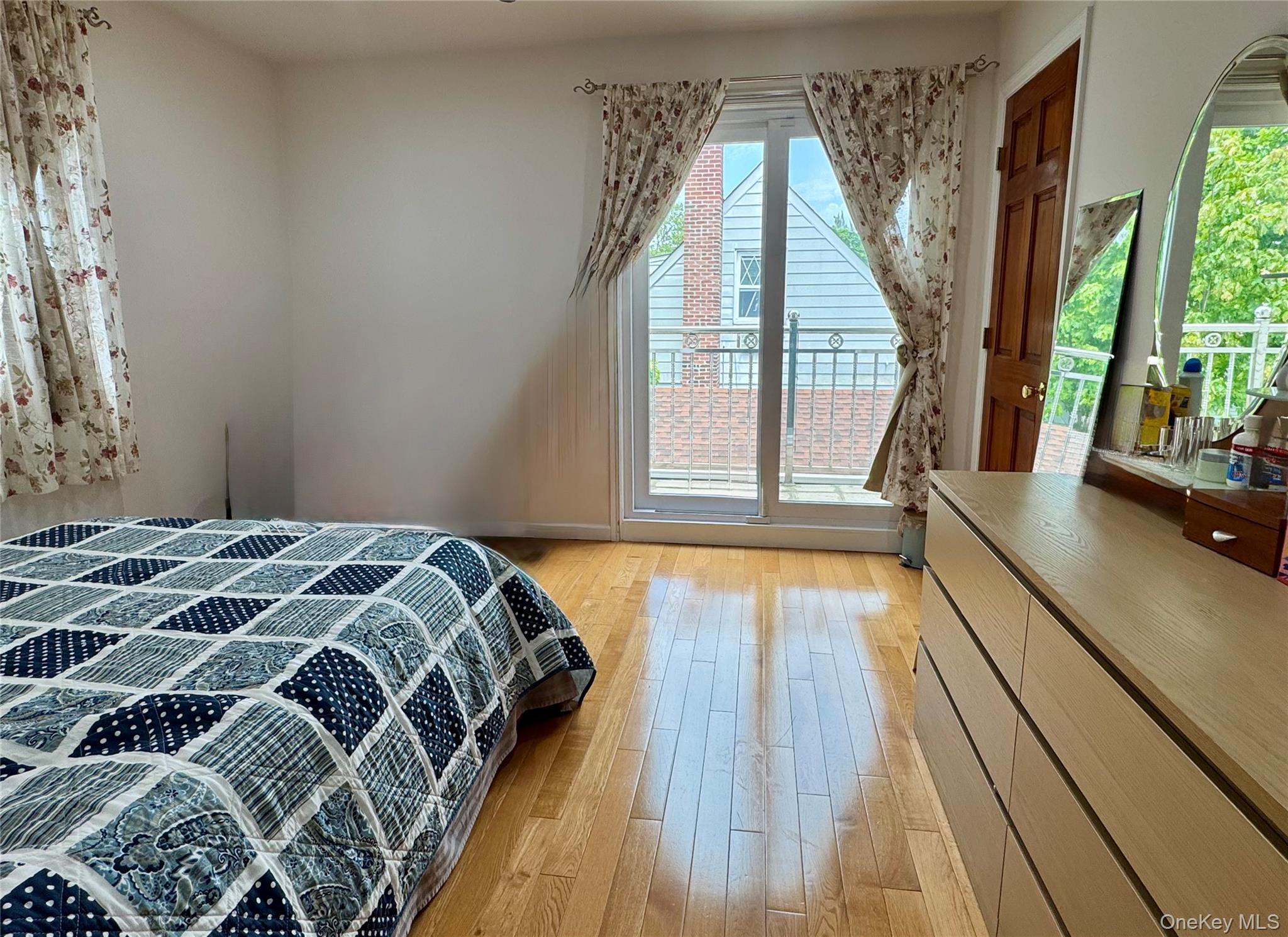Single Family 271st Street  Queens, NY 11040, MLS-1014278-14