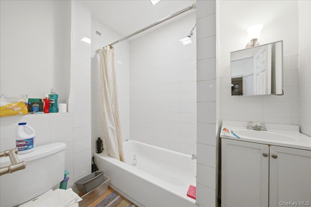 Single Family Avenue D  Brooklyn, NY 11203, MLS-1014329-9
