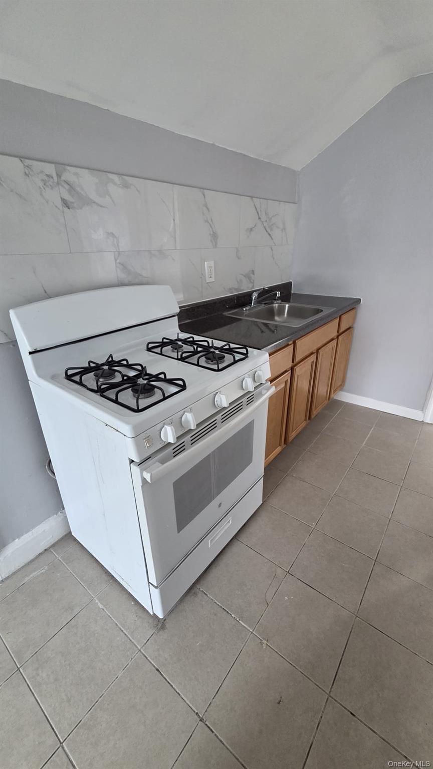 Single Family Beach 29th Street Queens, NY 11691, MLS-1014339-21