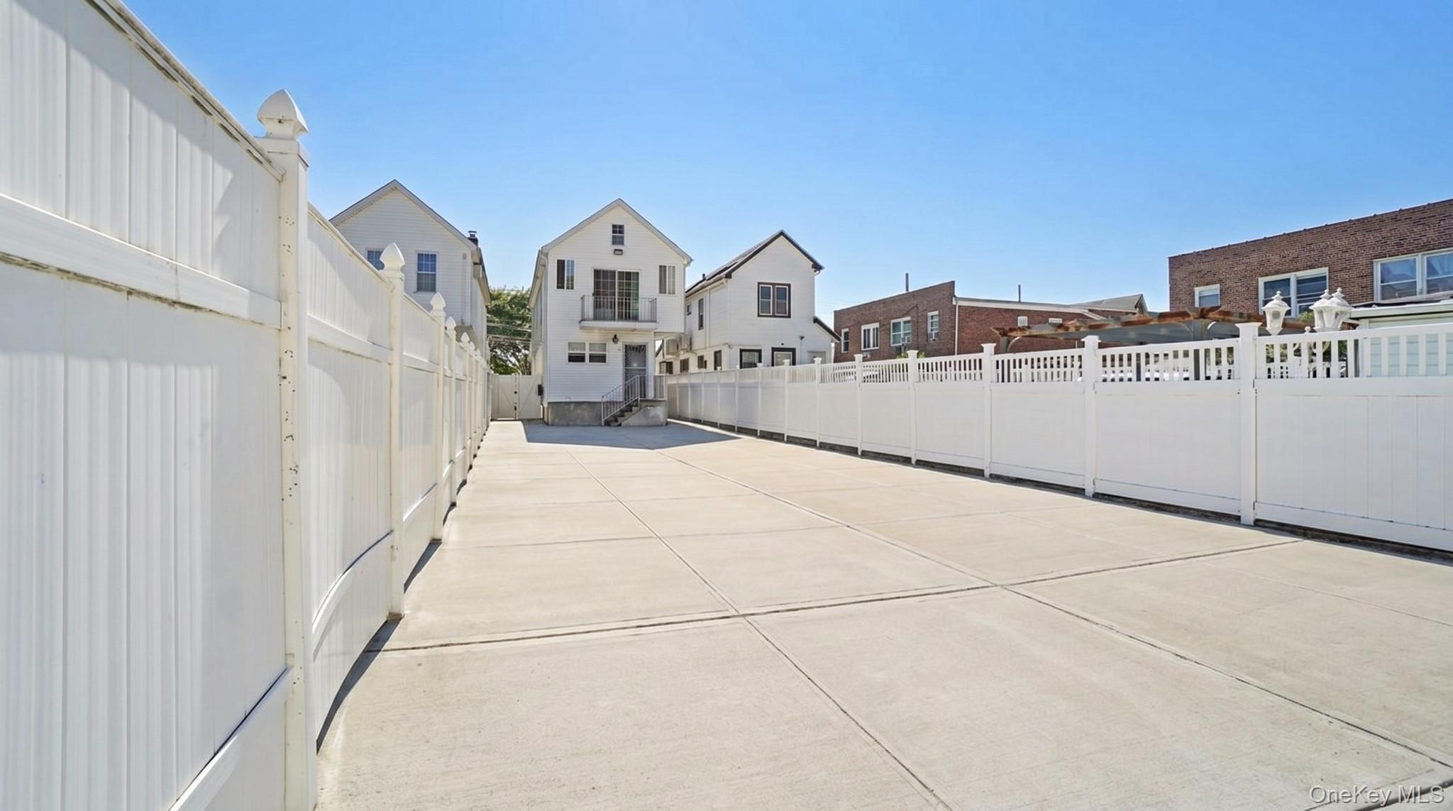 Single Family 215th Street Queens, NY 11429, MLS-1014366-15