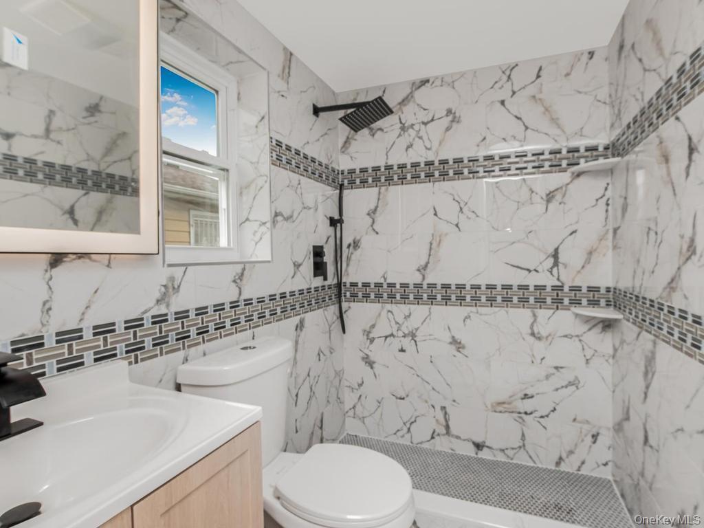 Single Family 226th Street Queens, NY 11413, MLS-1014373-17
