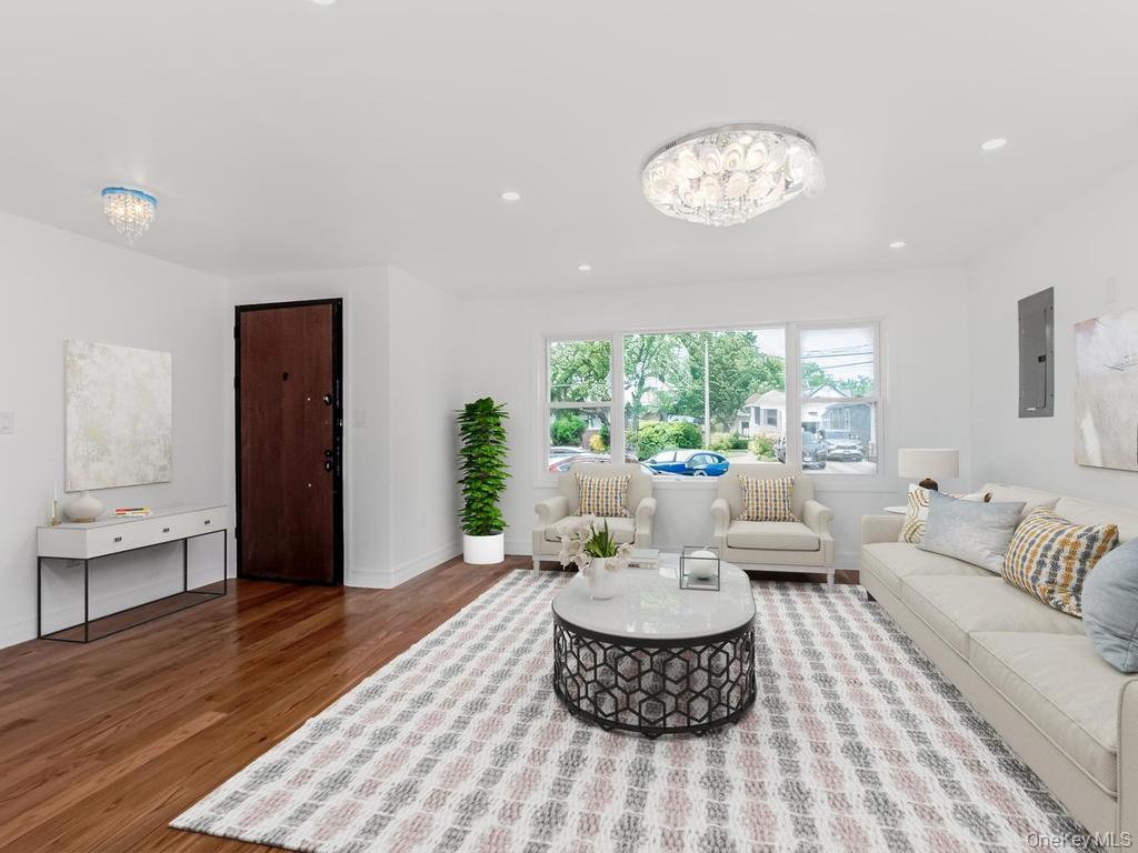 Single Family 226th Street Queens, NY 11413, MLS-1014373-23