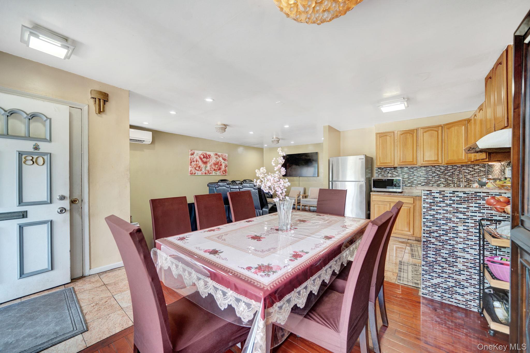 Single Family Little Neck Parkway Queens, NY 11001, MLS-1014432-2