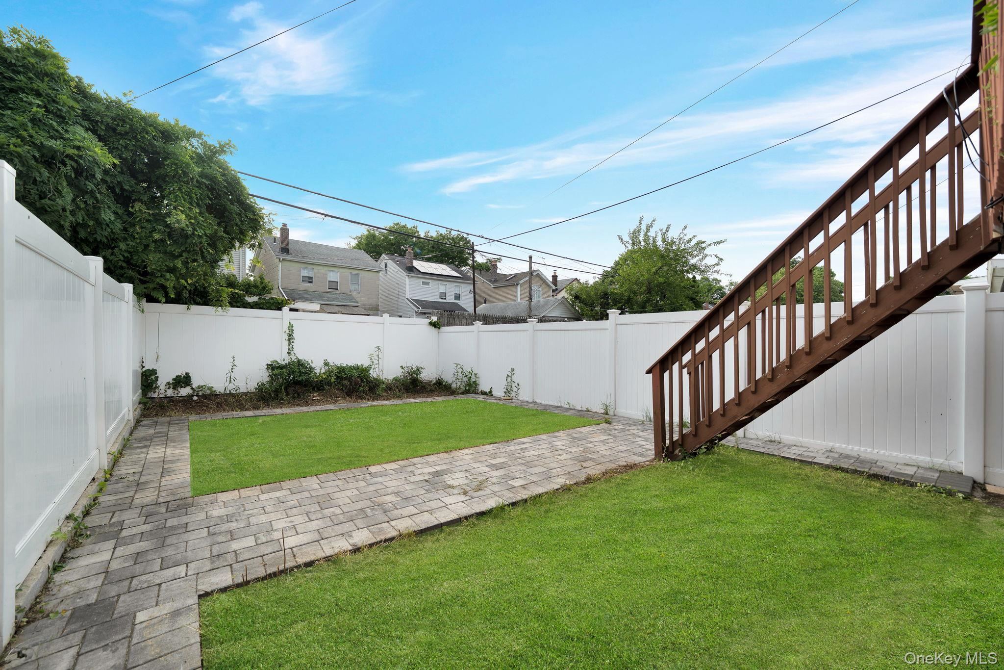 Single Family Little Neck Parkway  Queens, NY 11001, MLS-1014432-21