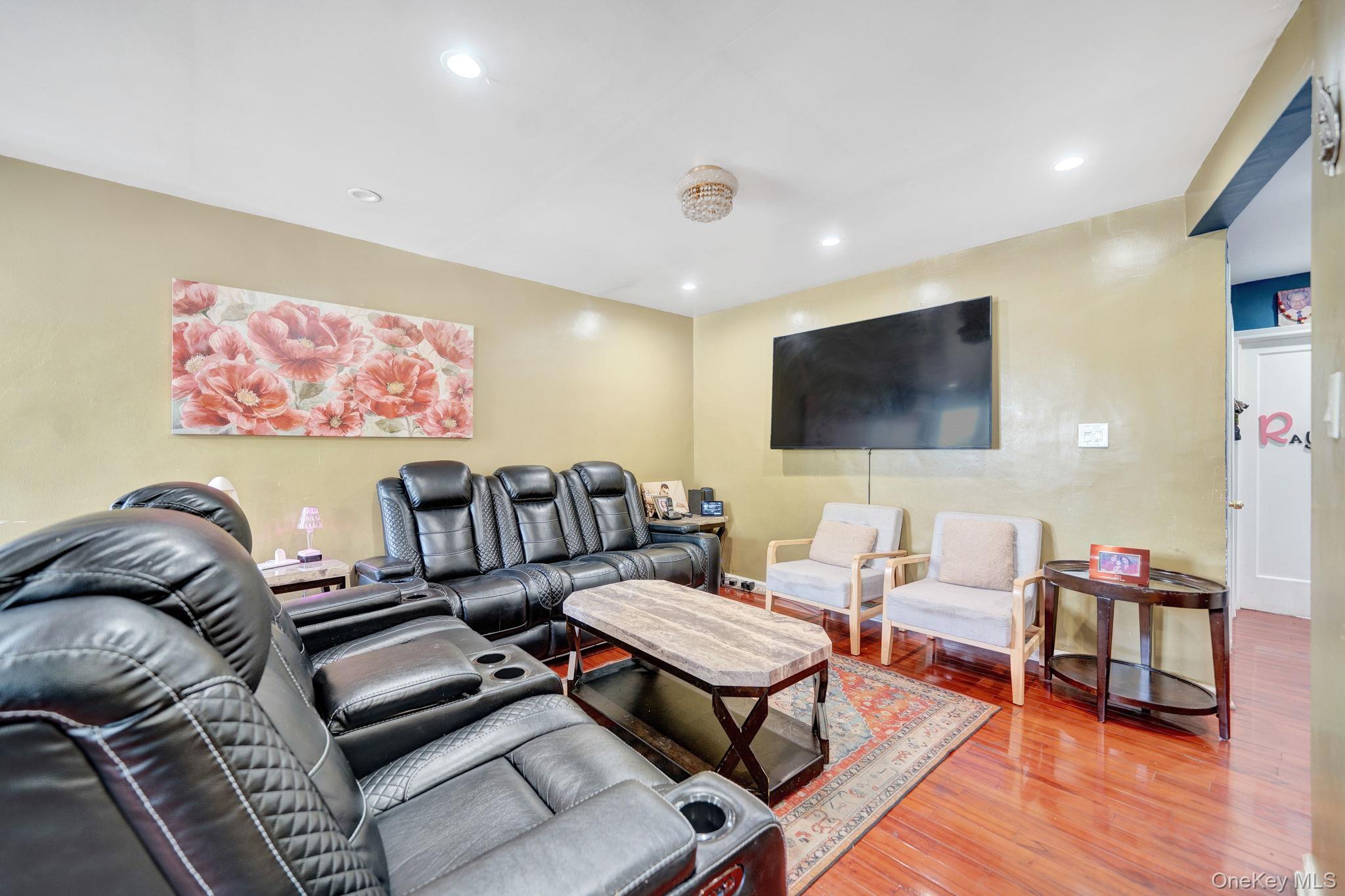 Single Family Little Neck Parkway Queens, NY 11001, MLS-1014432-6