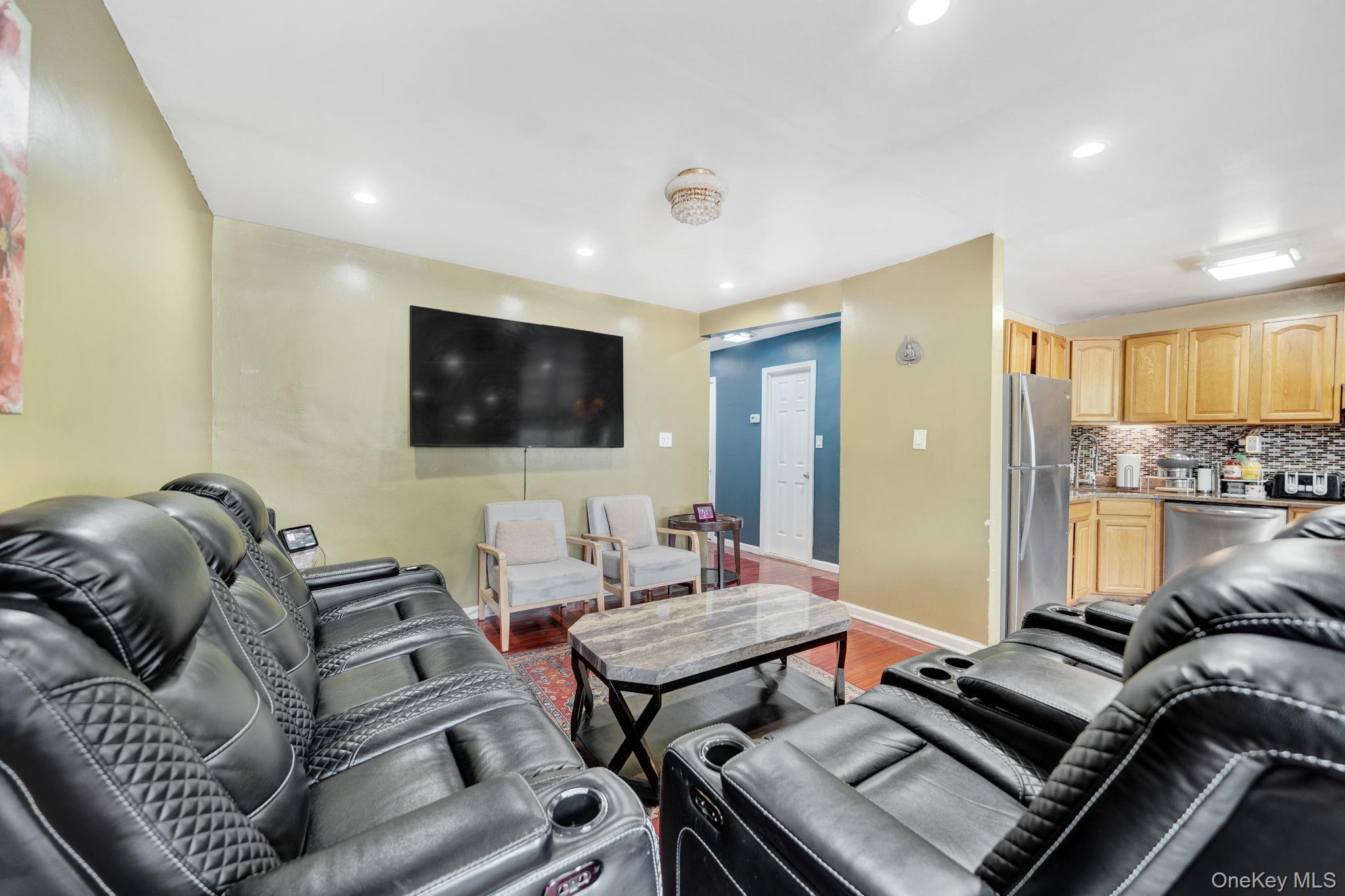 Single Family Little Neck Parkway Queens, NY 11001, MLS-1014432-7