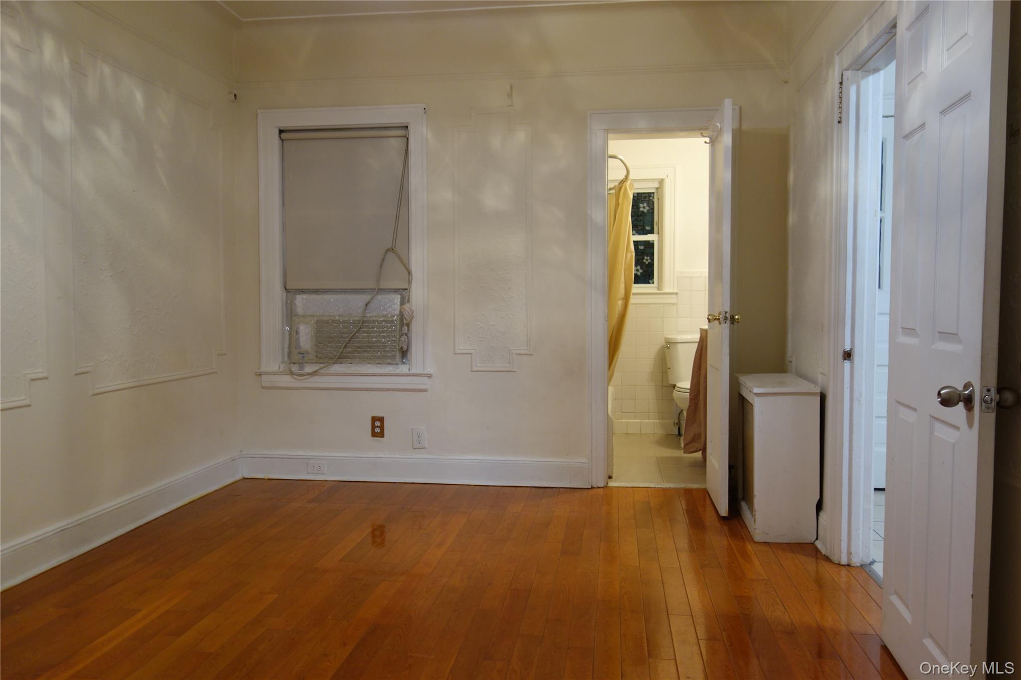 Single Family 84th Queens, NY 11432, MLS-1014447-16